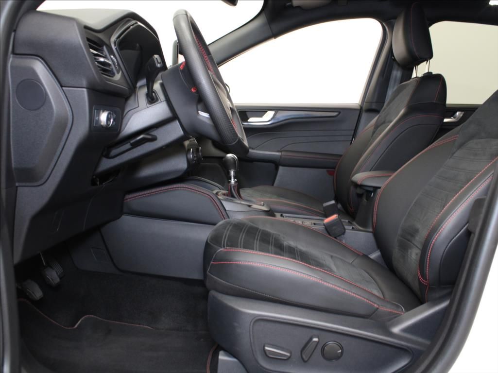 Ford Kuga, 1,5 EB 110kW ST-lien X 1.maj. - fotka 6