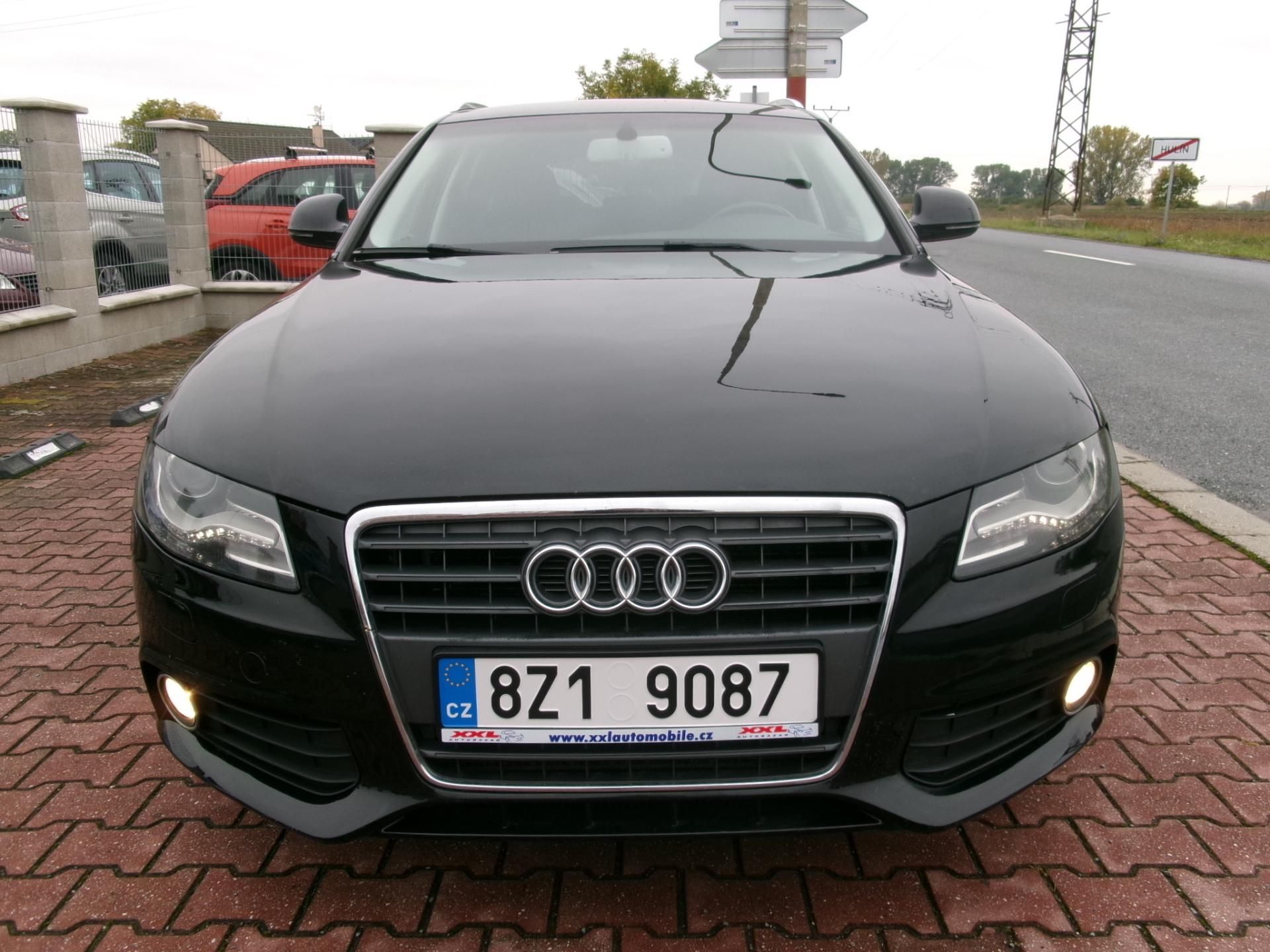 Audi A4, 2,0TDI AC TEMP VÝHŘEV ALU - fotka 4