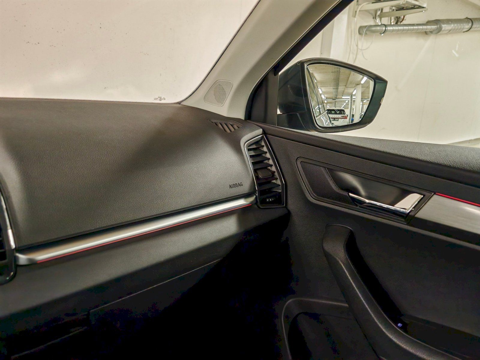 Škoda Karoq, 1.6 TDI 85 kW Ambition - fotka 6