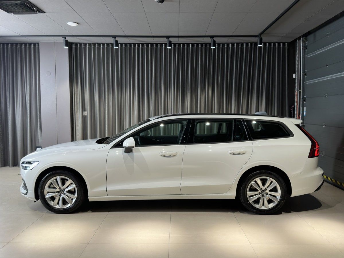 Volvo V60, 2,0 B4  Core - fotka 2