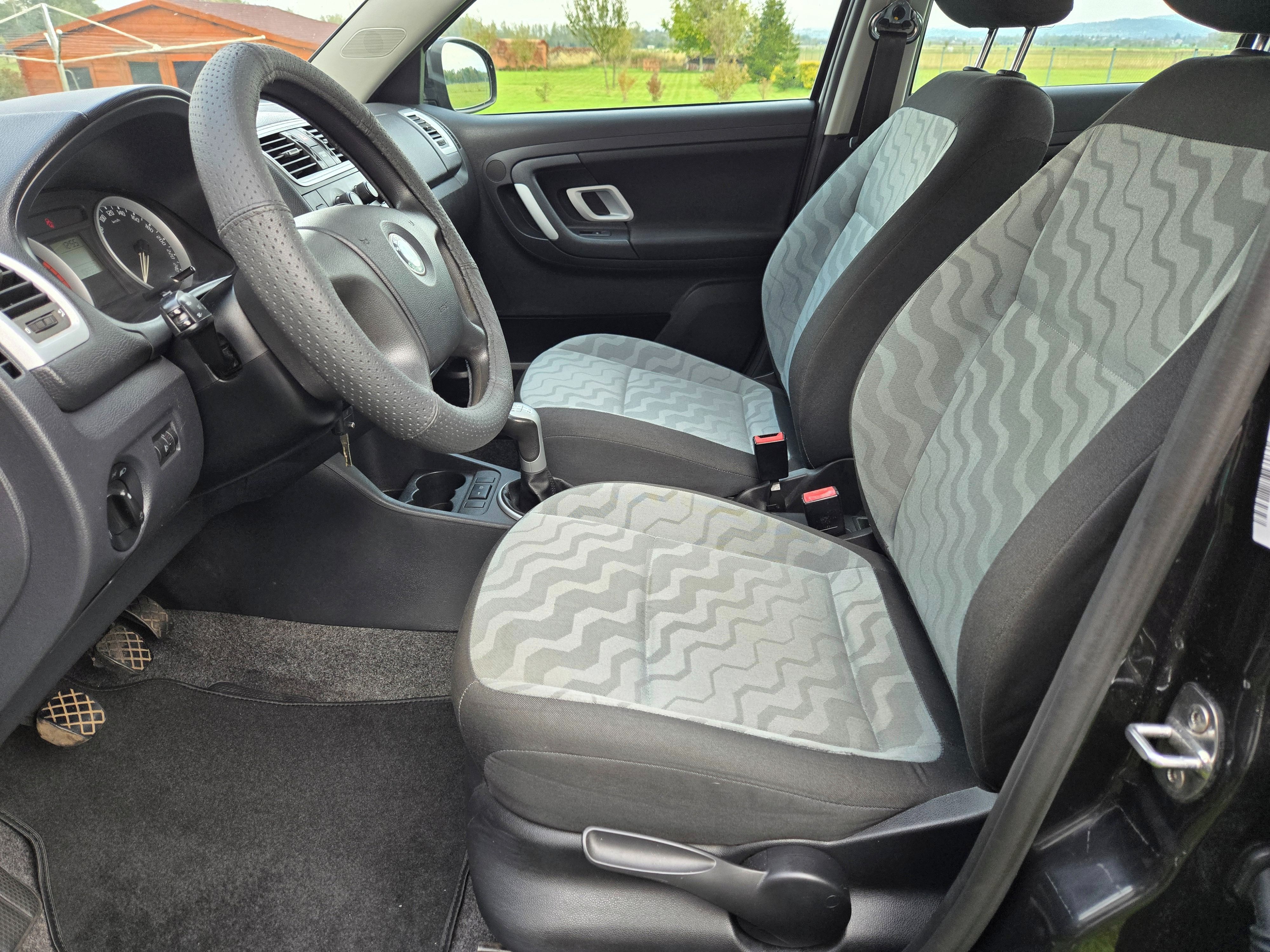 Škoda Fabia, 1.2 51kW, 106tkm, nová STK - fotka 6