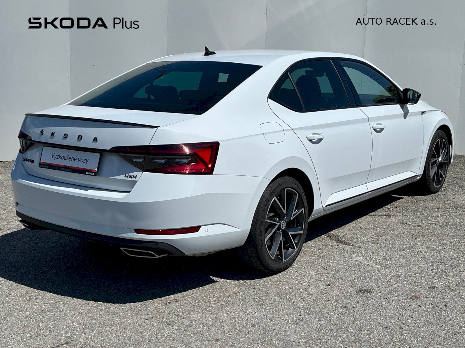 Škoda Superb, 2.0 TSI 206kW SportLine 4x4 DS - fotka 2