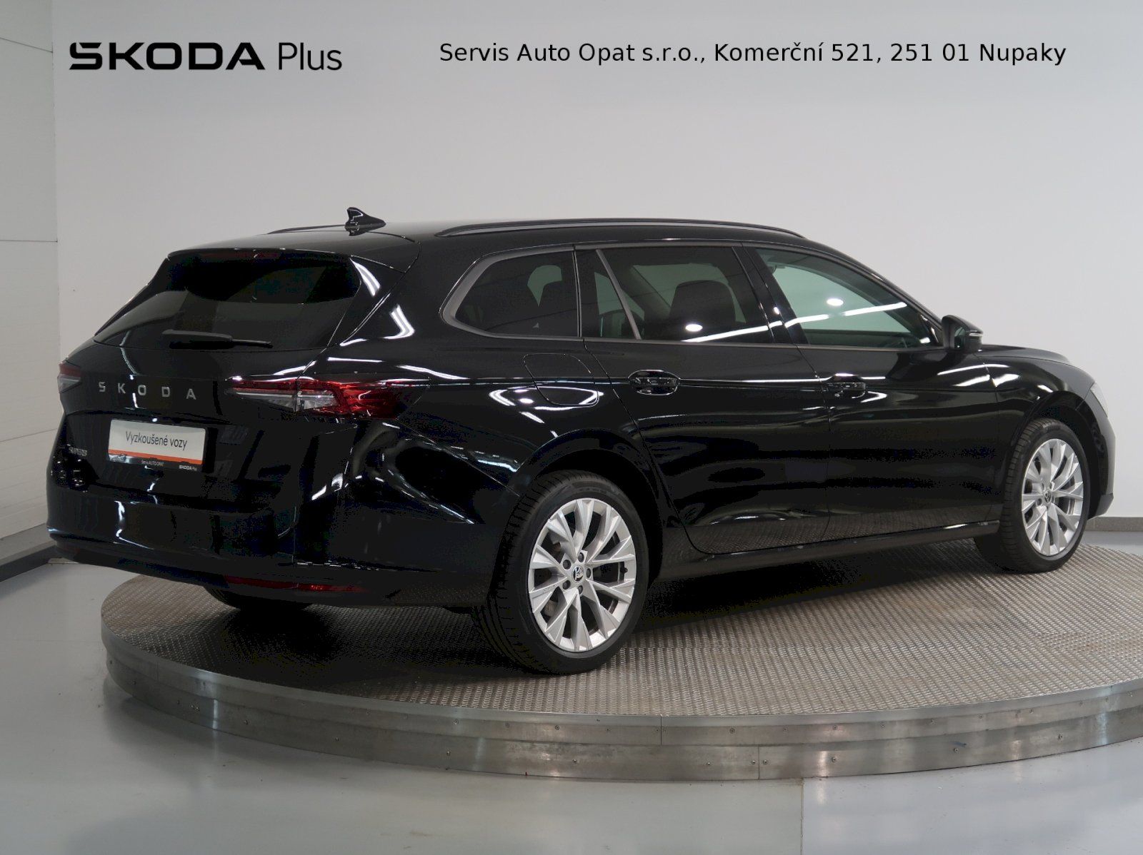 Škoda Superb, SELECTION 2.0TDI 110KW DSG CAN - fotka 2