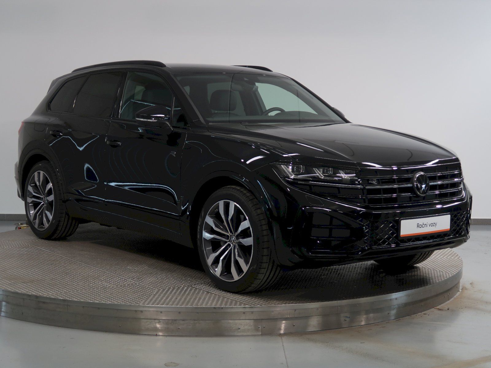 Volkswagen Touareg, R-LINE V6 3,0TDI 170 KW 4MOTIO - fotka 6