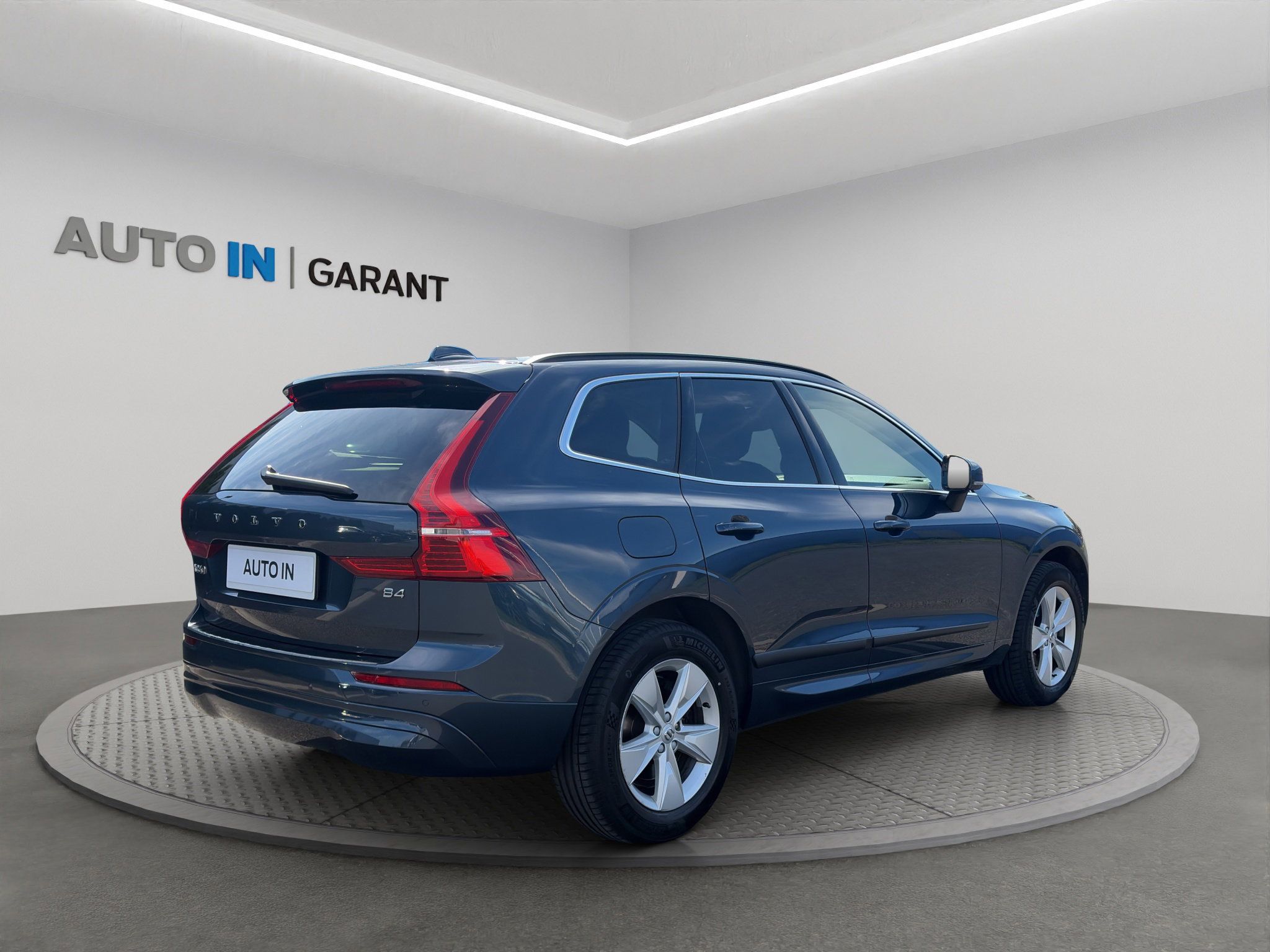Volvo XC60, Momentum Pro B4, Tažné - fotka 6