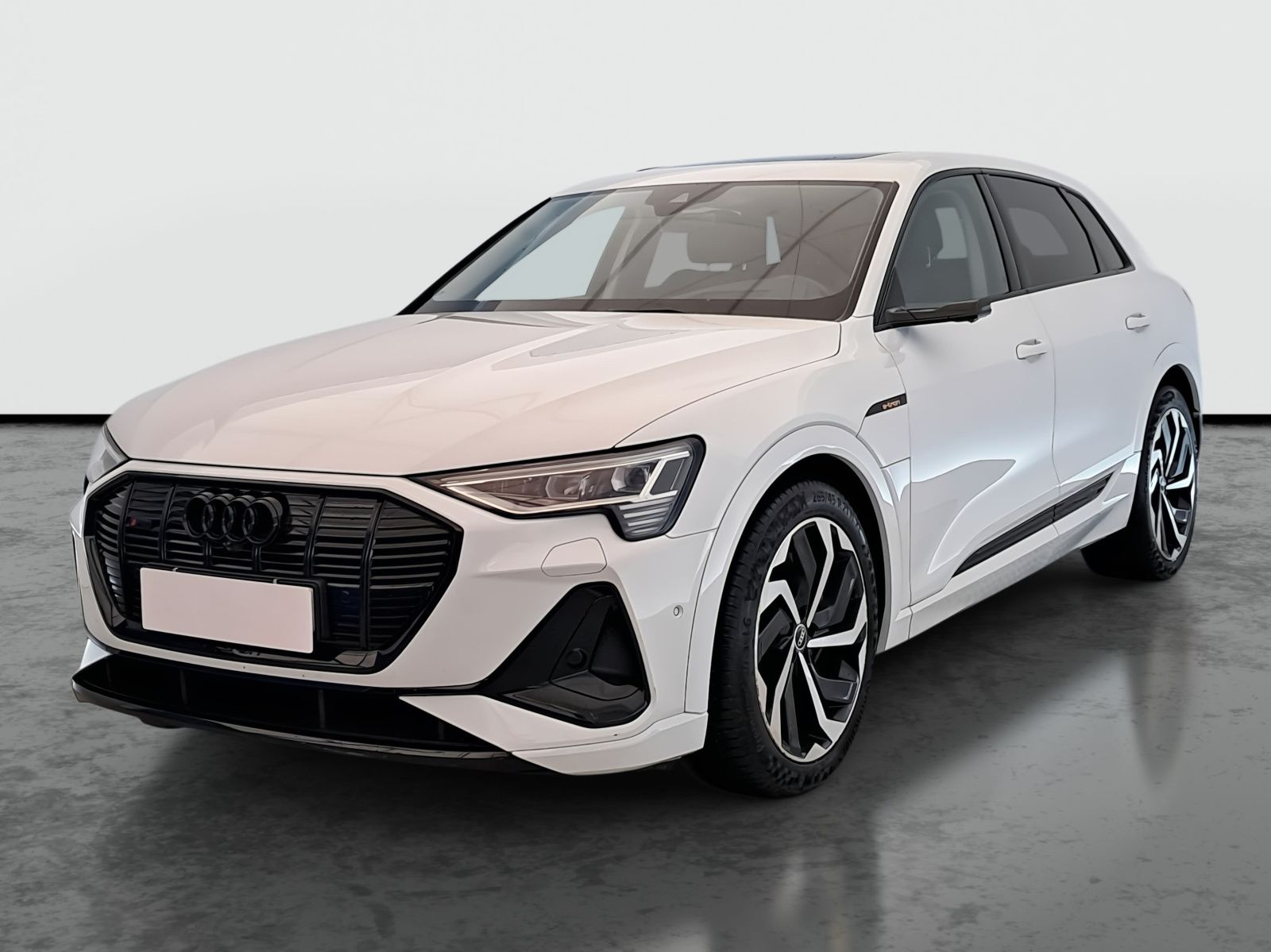 Audi e-tron, e-tron 50 quattro, SoH 90% - fotka 3