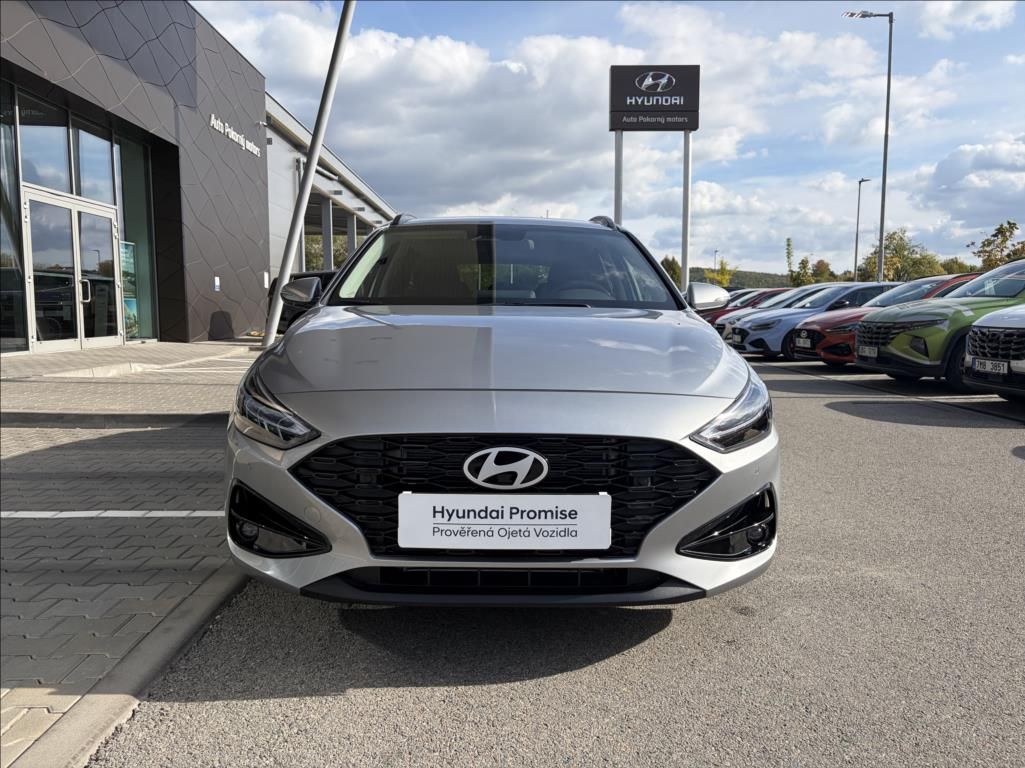 Hyundai i30, 1,6 T-GDI DCT  WG FL Go Czech - fotka 5