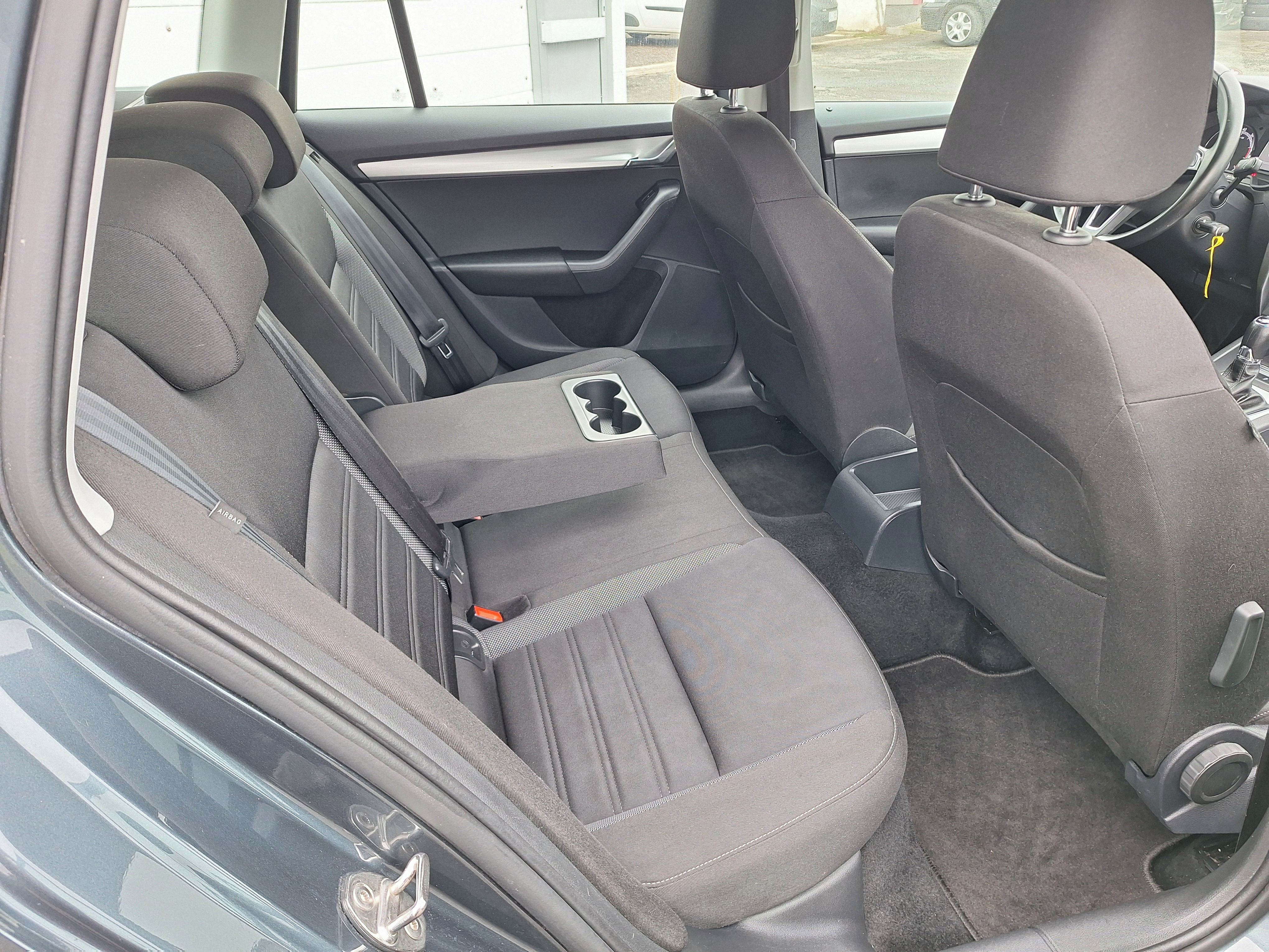 Škoda Octavia, combi III. , tažné - fotka 3