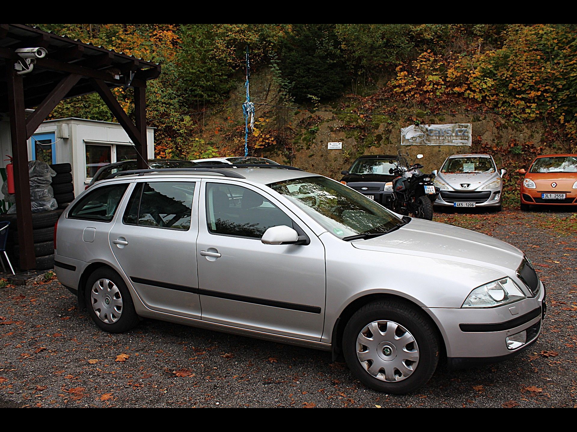 Škoda Octavia, Kombi II. 1.6 MPi - fotka 5