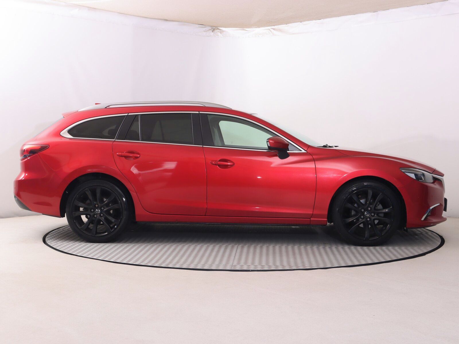 Mazda 6, 2.2 Skyactiv-D, 4X4, Automat - fotka 6
