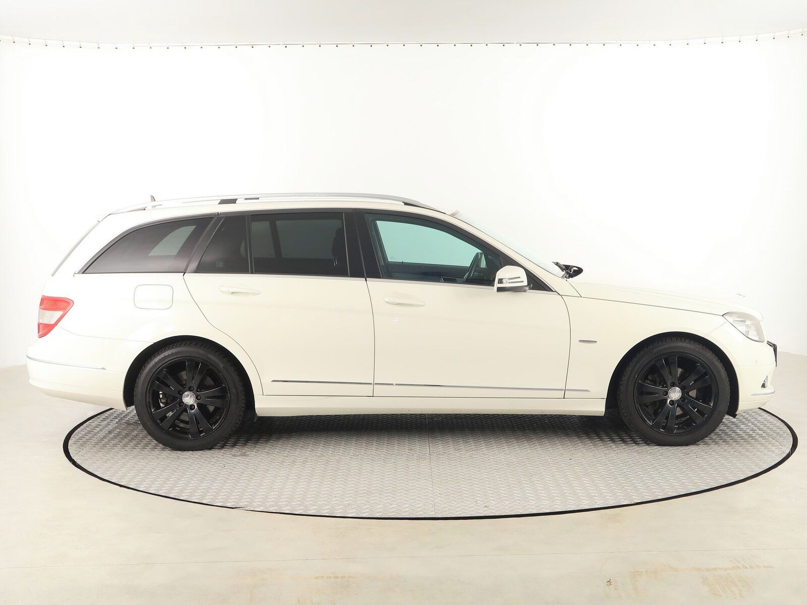 Mercedes-Benz Třídy C, 200 CDI, Classic - fotka 6