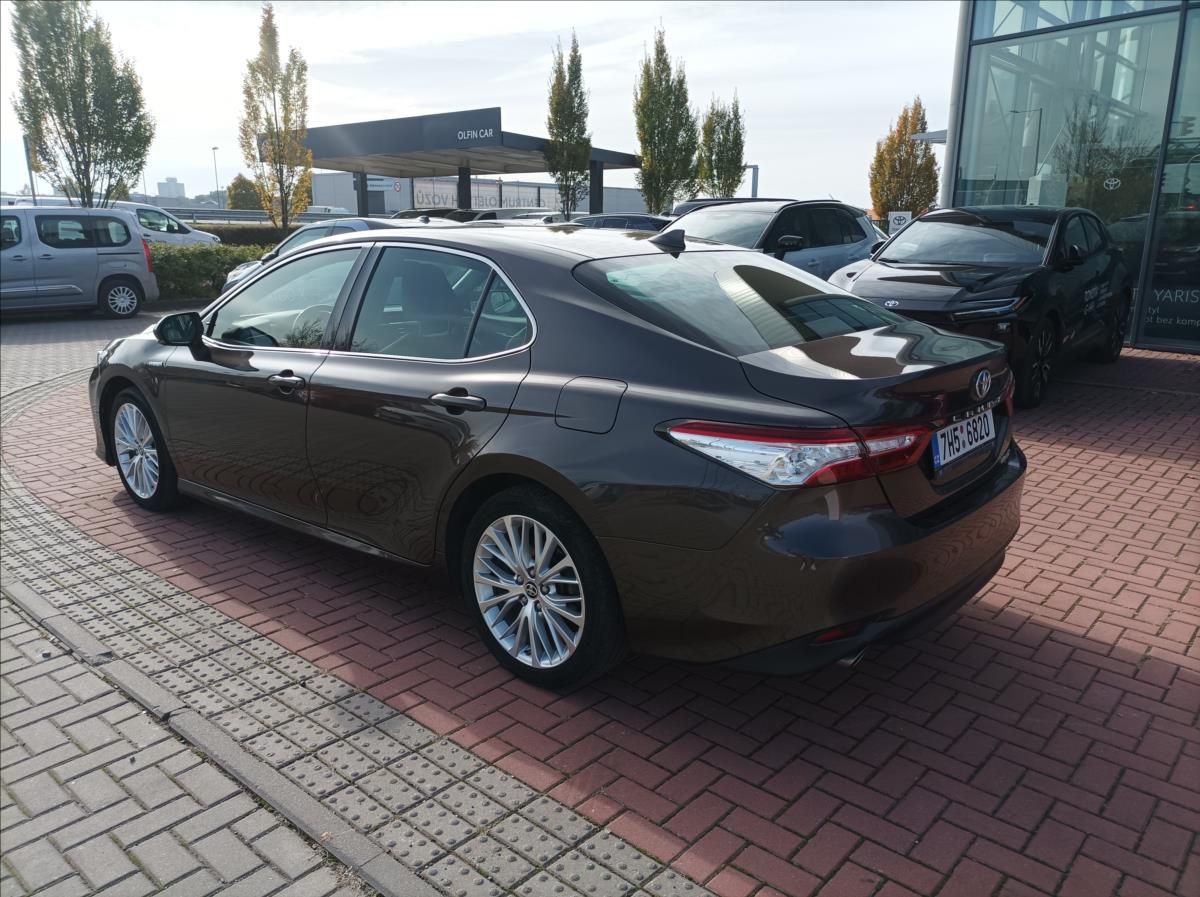 Toyota Camry, 2,5 Executive - fotka 3