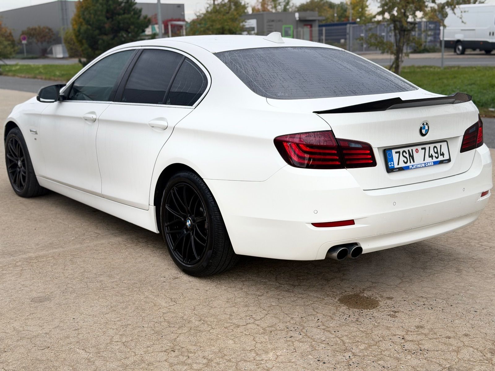 BMW Řada 5 - fotka 6