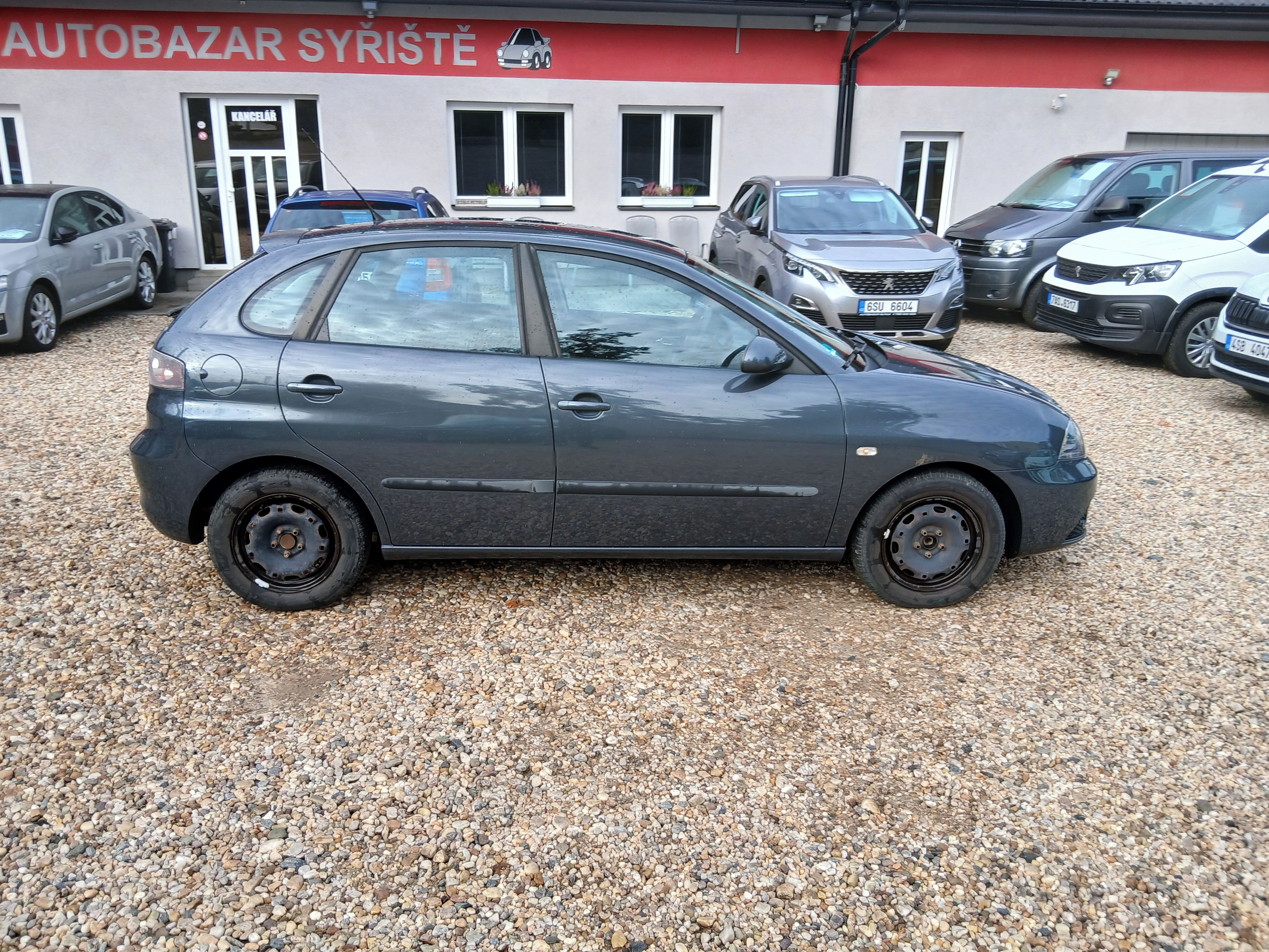Seat Ibiza, 1.2i 12V 51KW Klima+Zim.kola - fotka 4