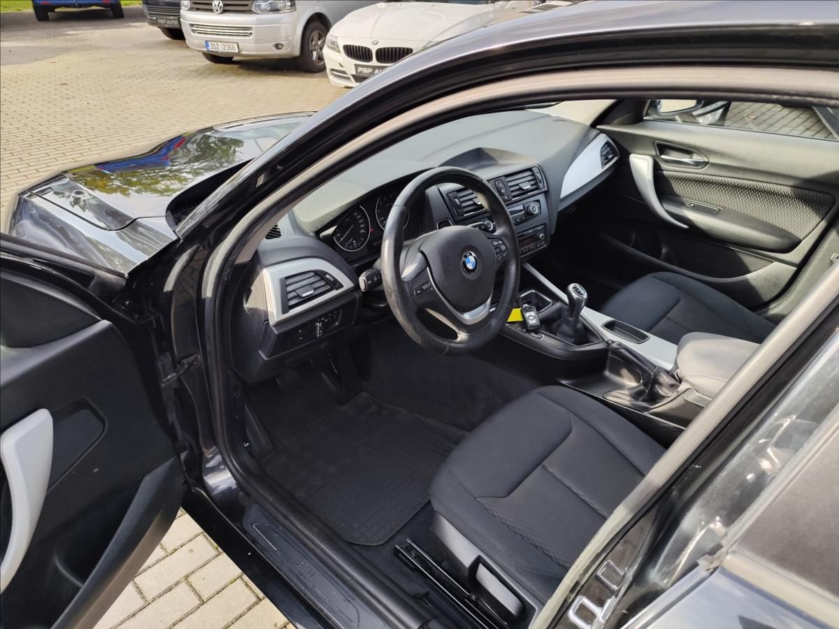 BMW Řada 1, 116i 100KW ČR 2.MAJ ZIMNÍ PNEU - fotka 3