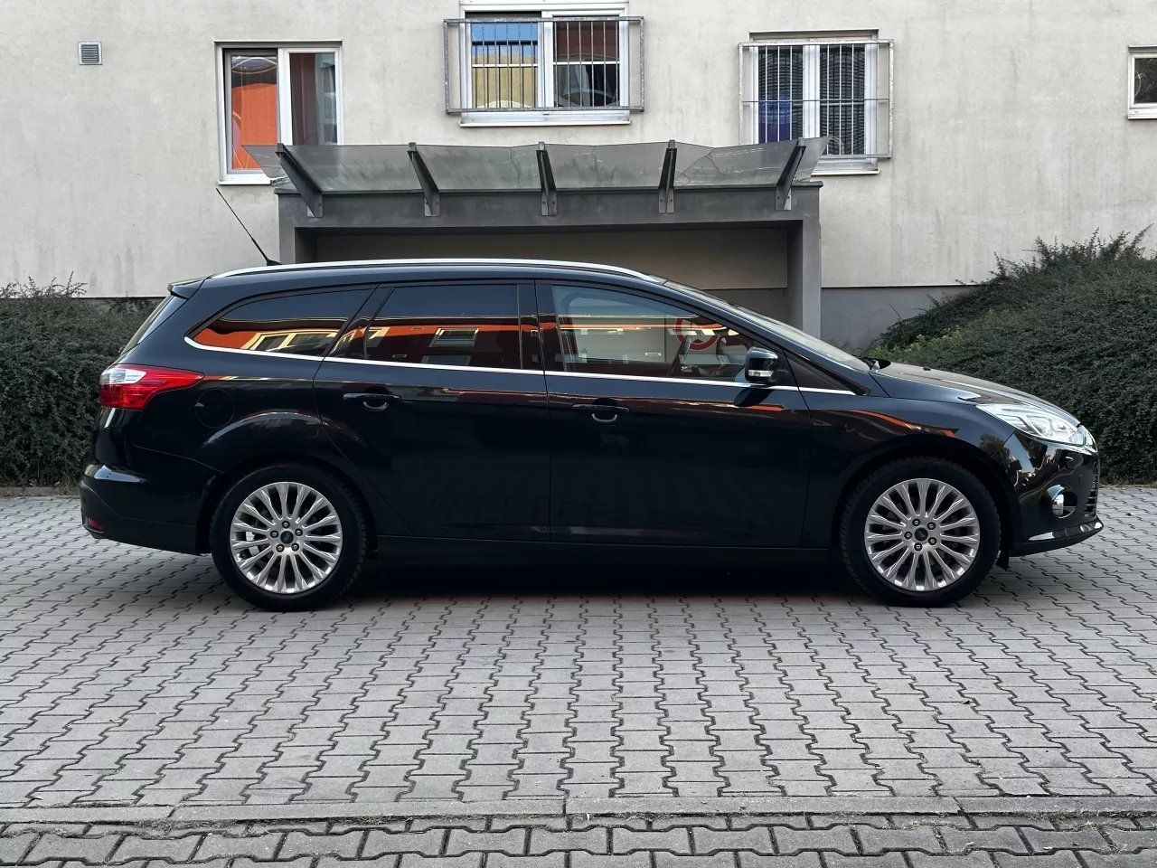 Ford Focus, 1.6 16V Titanium Navi Xenony - fotka 4