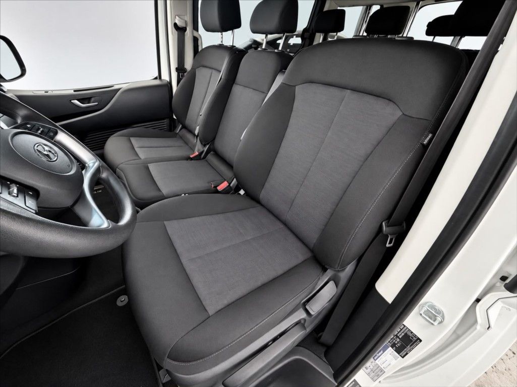 Hyundai Staria, 2,2 130 KW COMFORT KAM DPH 9 m - fotka 6