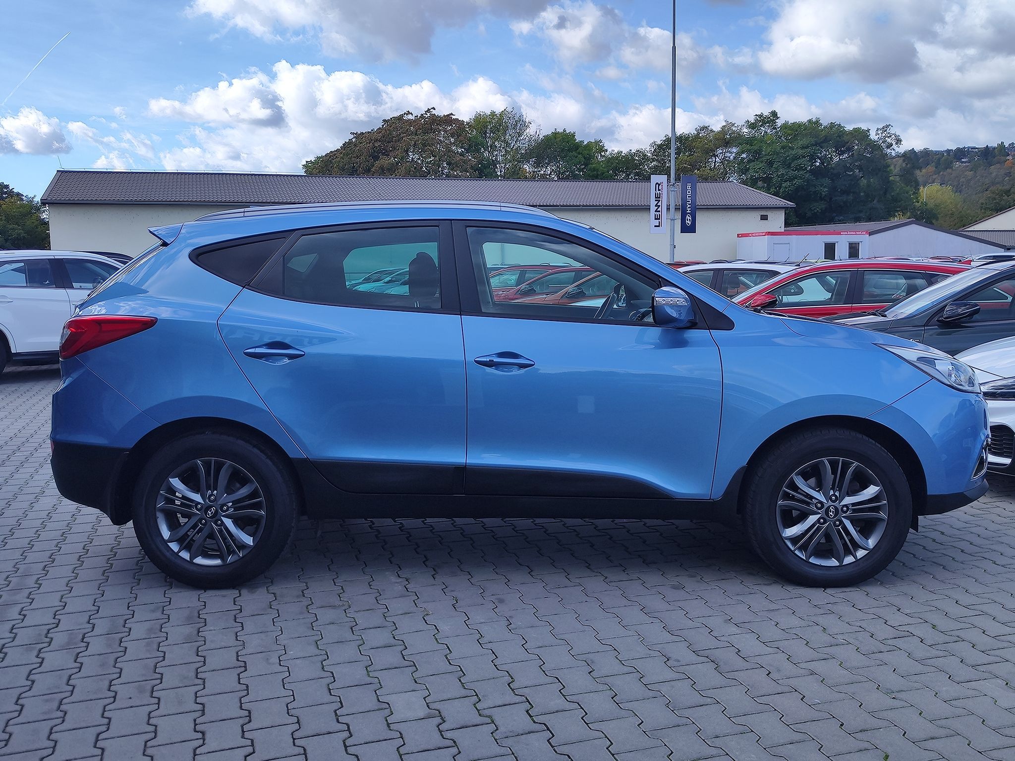 Hyundai ix35, 2.0 GDI/122kW Style Navi - fotka 4