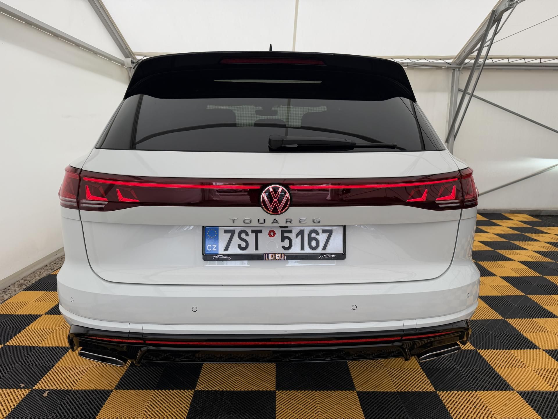 Volkswagen Touareg, 3.0Tdi*210kw*1-MAJ*DPH*R-Line* - fotka 6