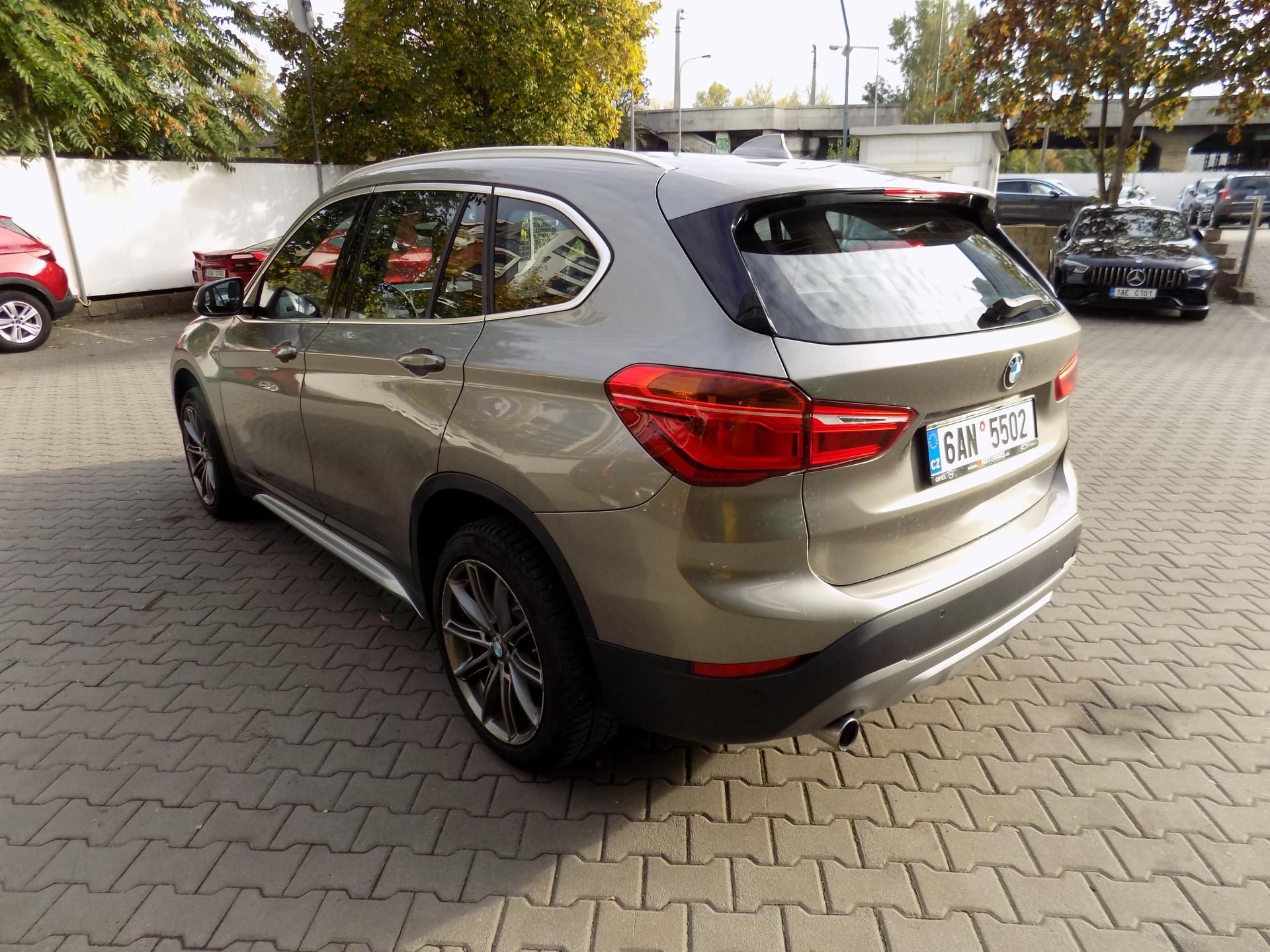 BMW X1, 18D X Drive - fotka 5