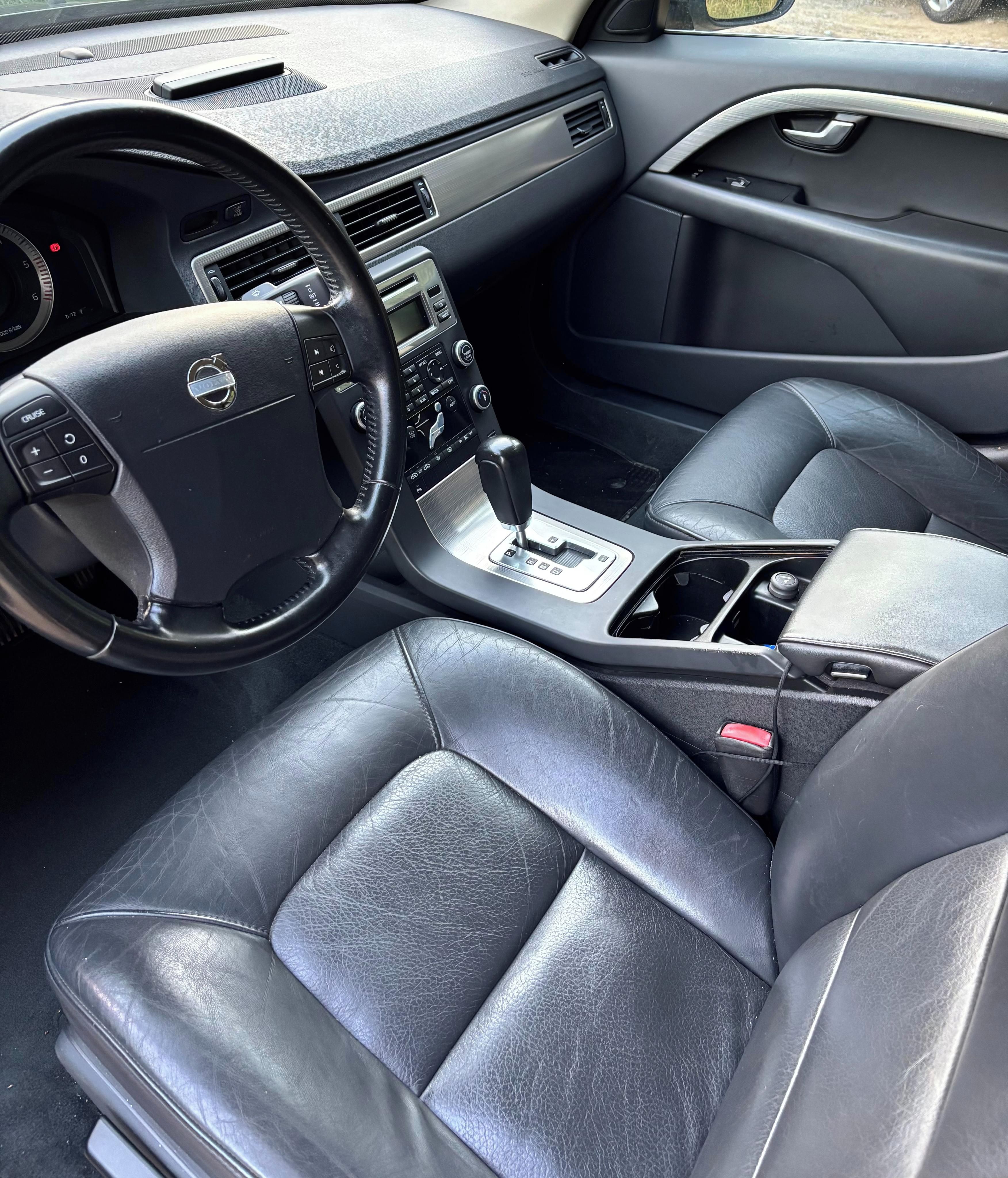 Volvo S80, Volvo S80 2.4 D5 (2009) - fotka 6