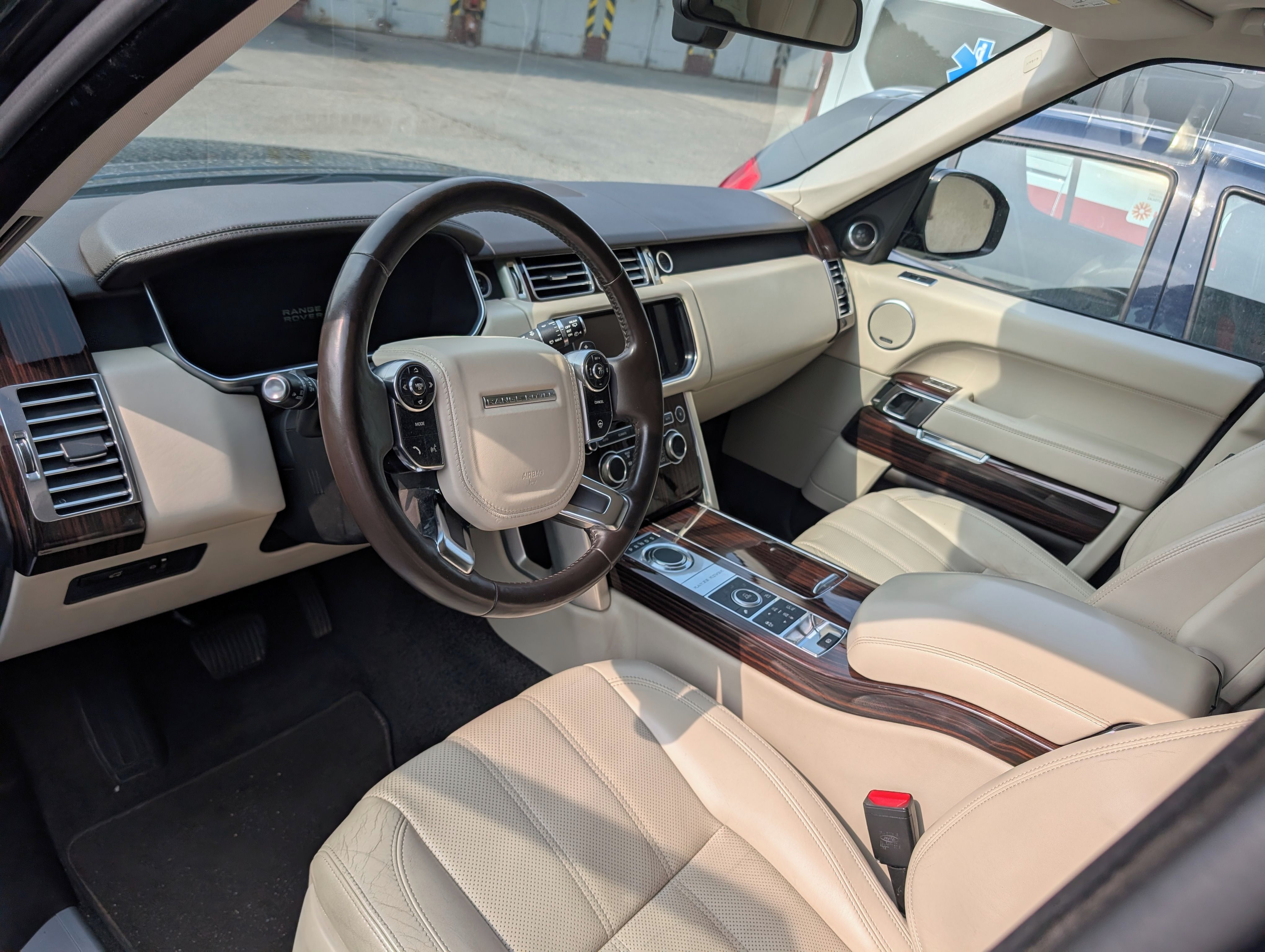Land Rover Range Rover, 4.4SDV8, servisováno - fotka 2