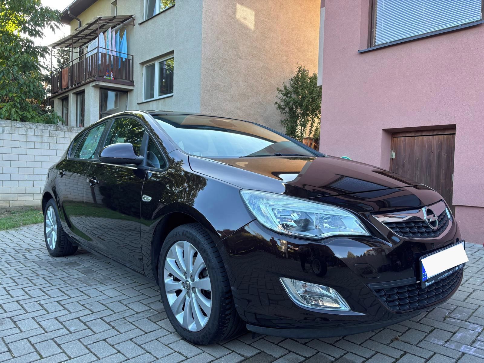 Opel Astra, 1.4 T - fotka 5