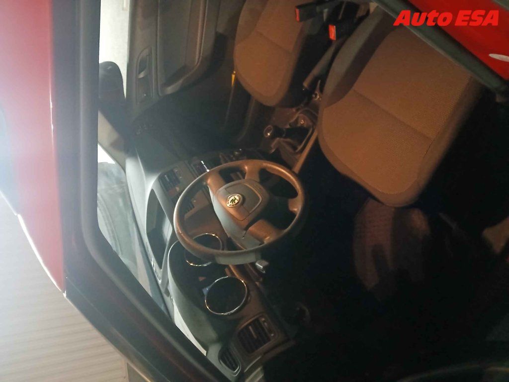 Škoda Yeti, 2.0 TDI,2.maj,ČR - fotka 3
