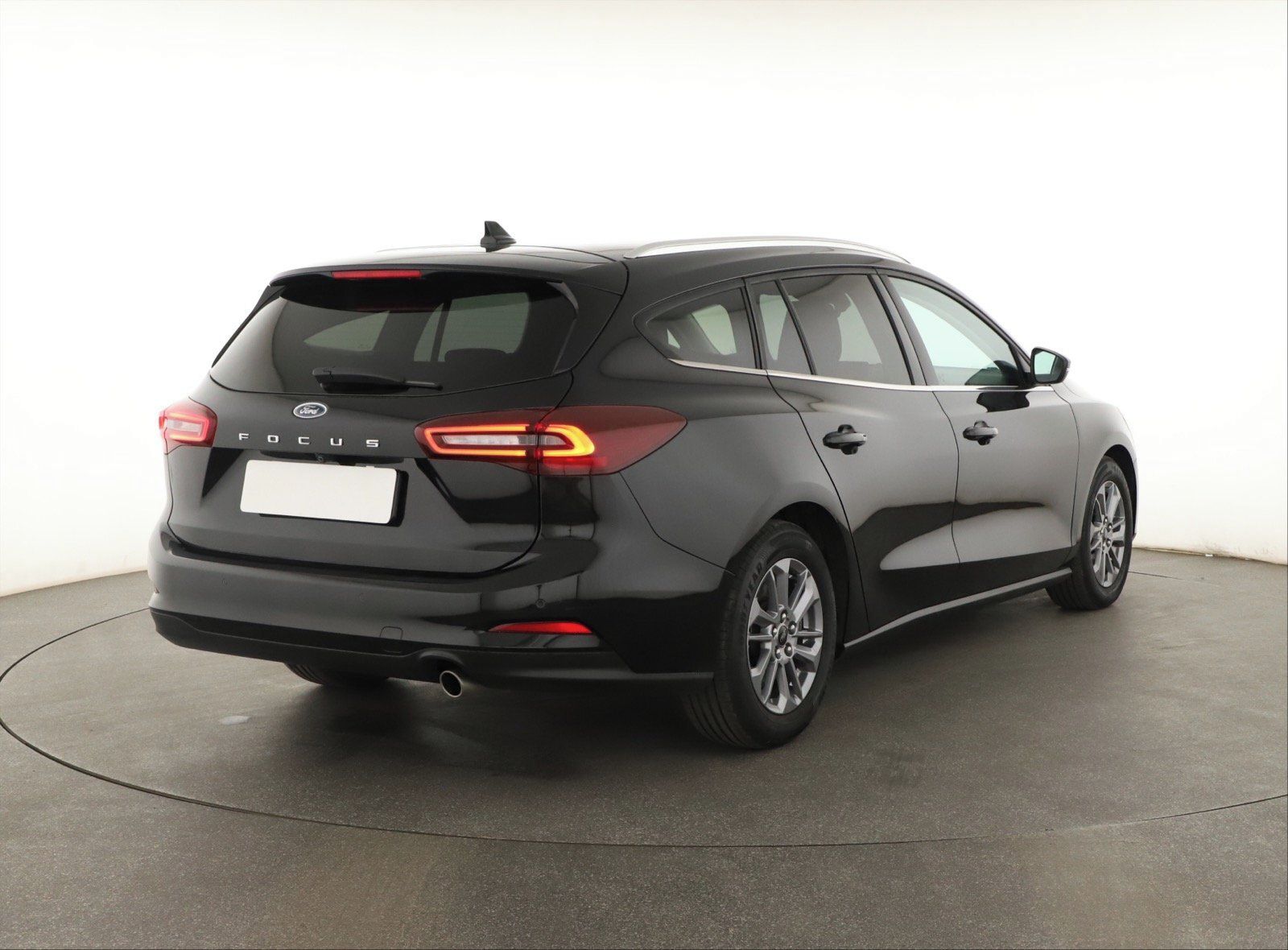 Ford Focus, 1.0 MHEV, Titanium, Automat - fotka 5