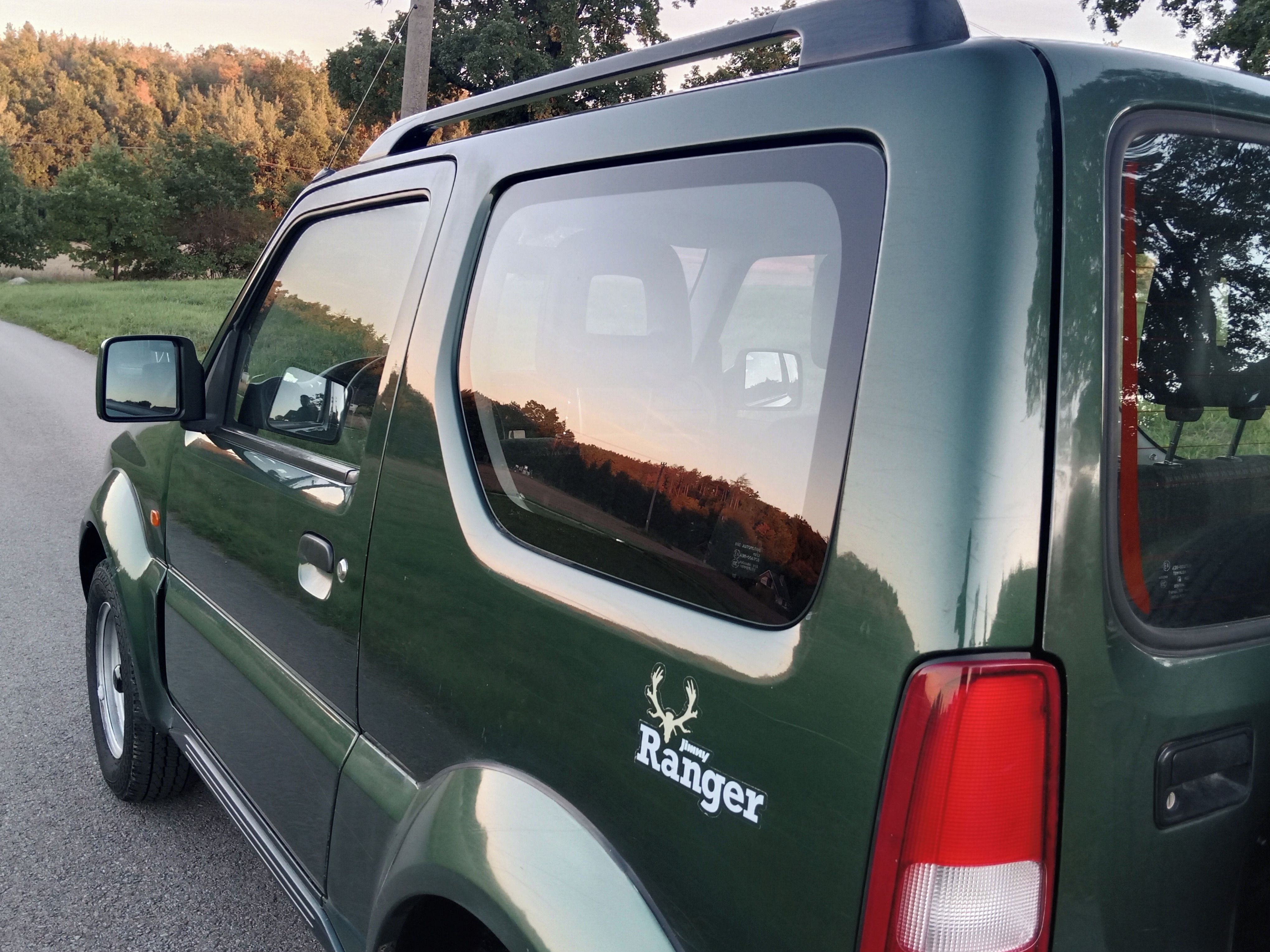 Suzuki Jimny, 1.3i 4x4 RANGER-TAŽNÉ-NOVÁ STK - fotka 5