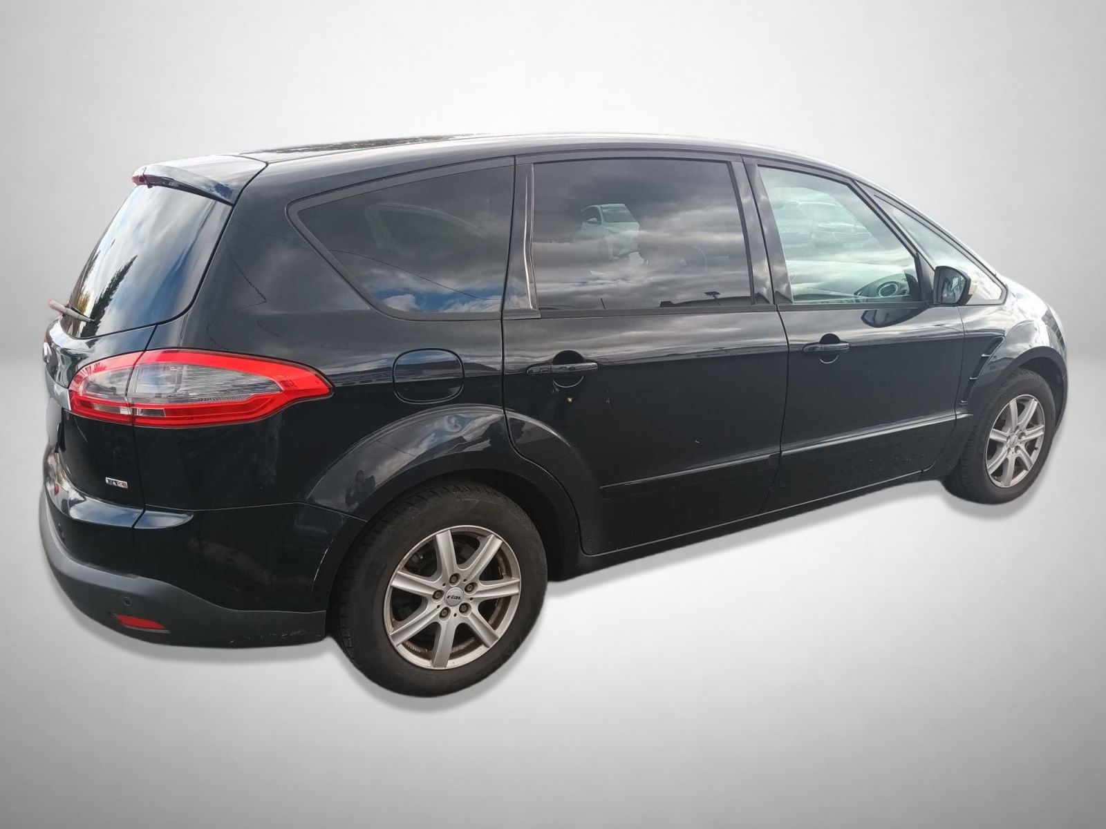 Ford S-MAX, 2.0 TDCi, 7 míst - fotka 2