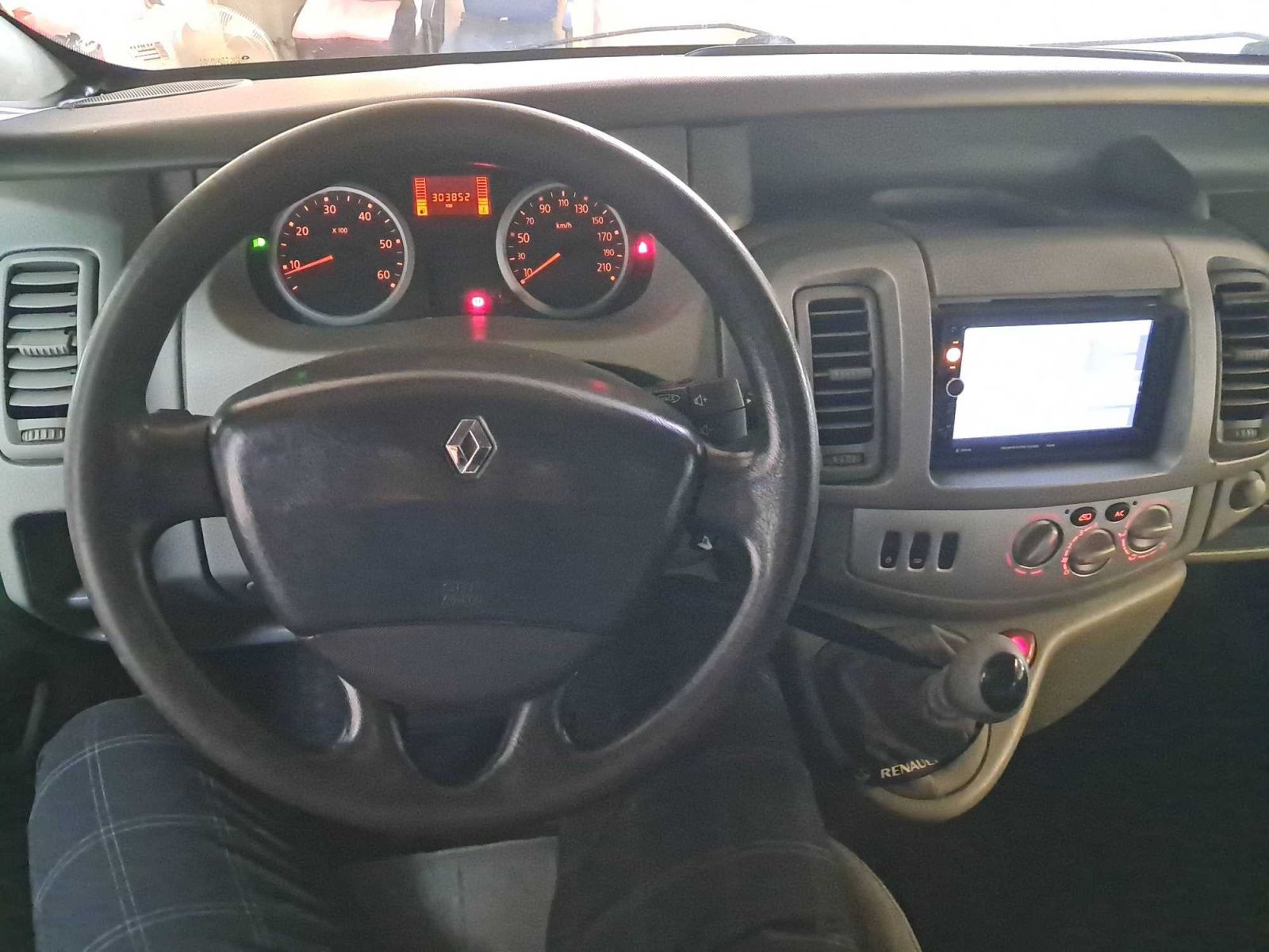 Renault Trafic, 2.0 dCi, Bus, 7Míst, Klima, ČR - fotka 3
