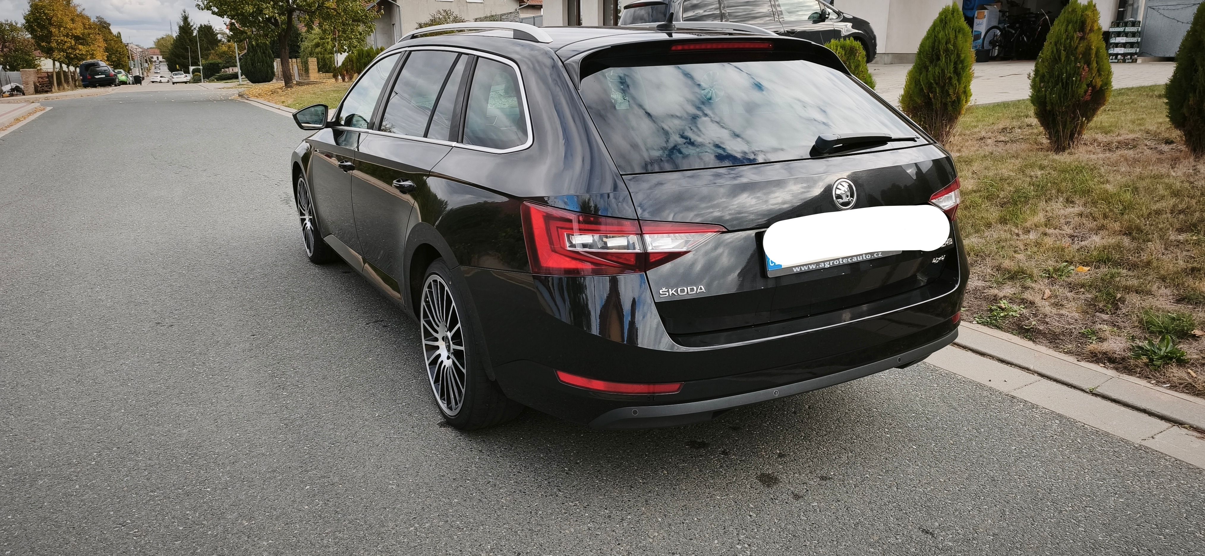 Škoda Superb, 1,9 tdi 4x4 - fotka 4