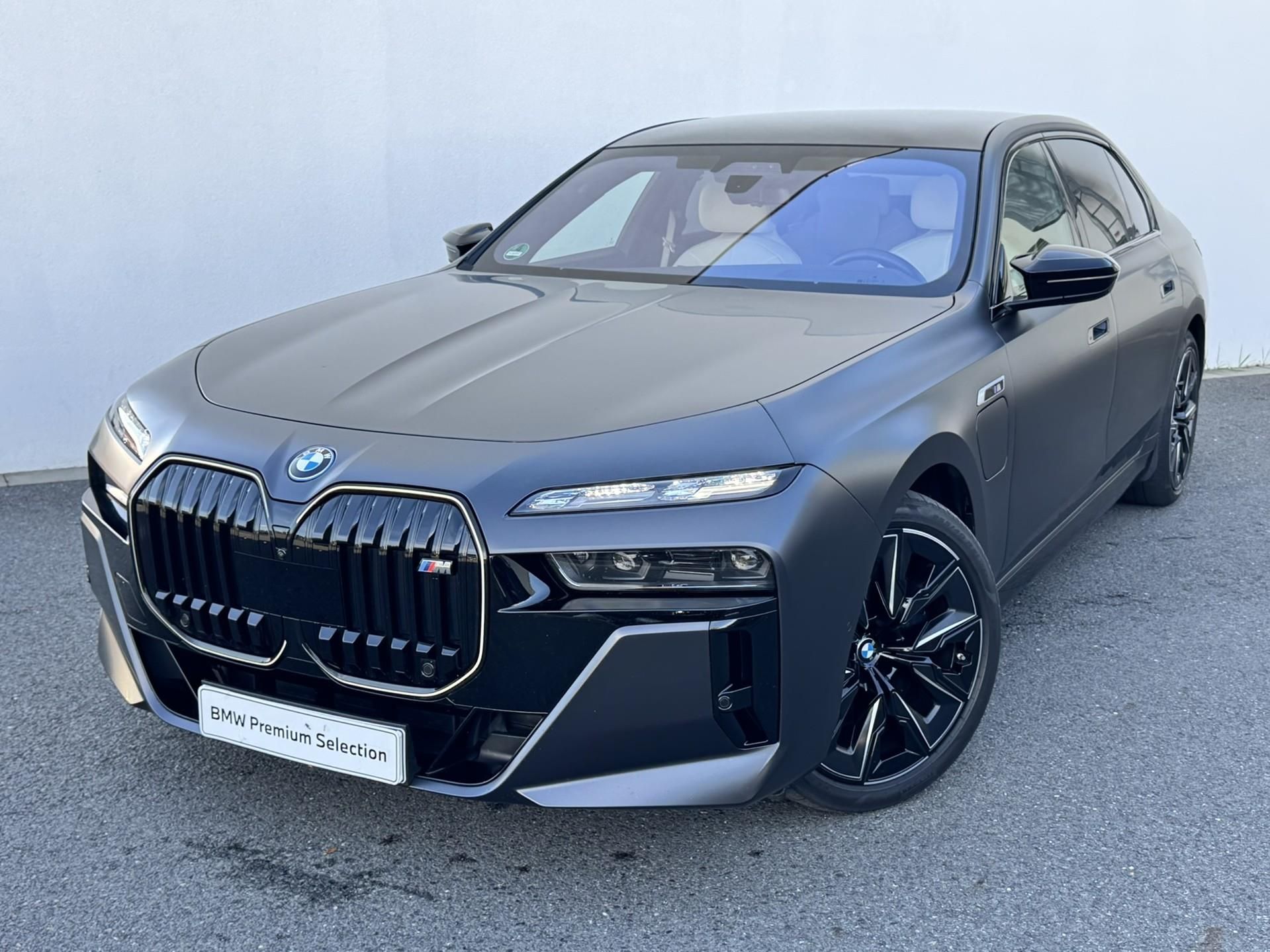 BMW Řada 7, M760e xDrive Sedan záruka 5 le