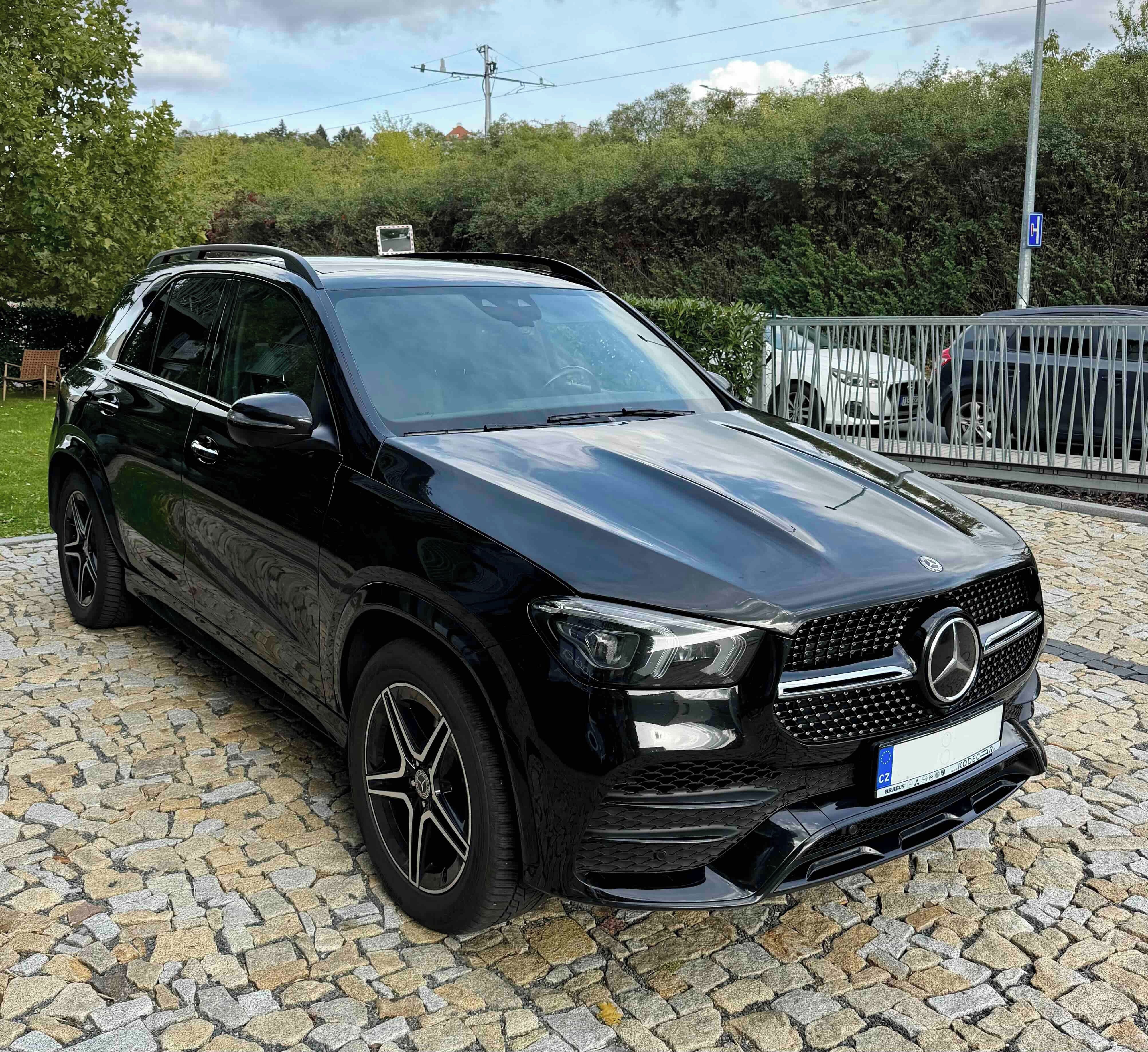 Mercedes-Benz GLE, Mercedes Benz GLE 350d AMG - fotka 3