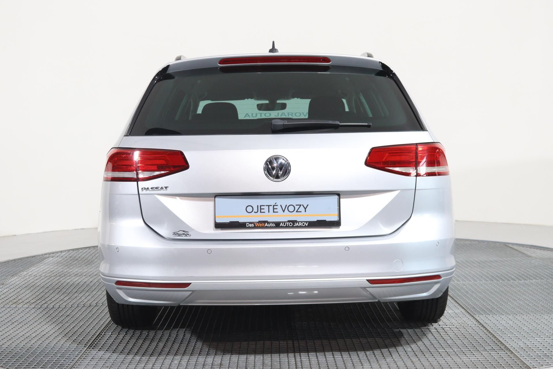 Volkswagen Passat, 2,0 TDI 110kW Comfortline DSG - fotka 6