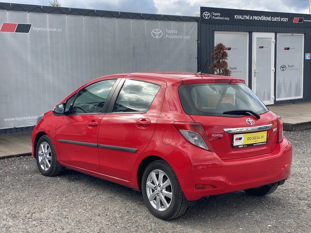Toyota Yaris, 1.33i, ČR, Active, manual - fotka 5