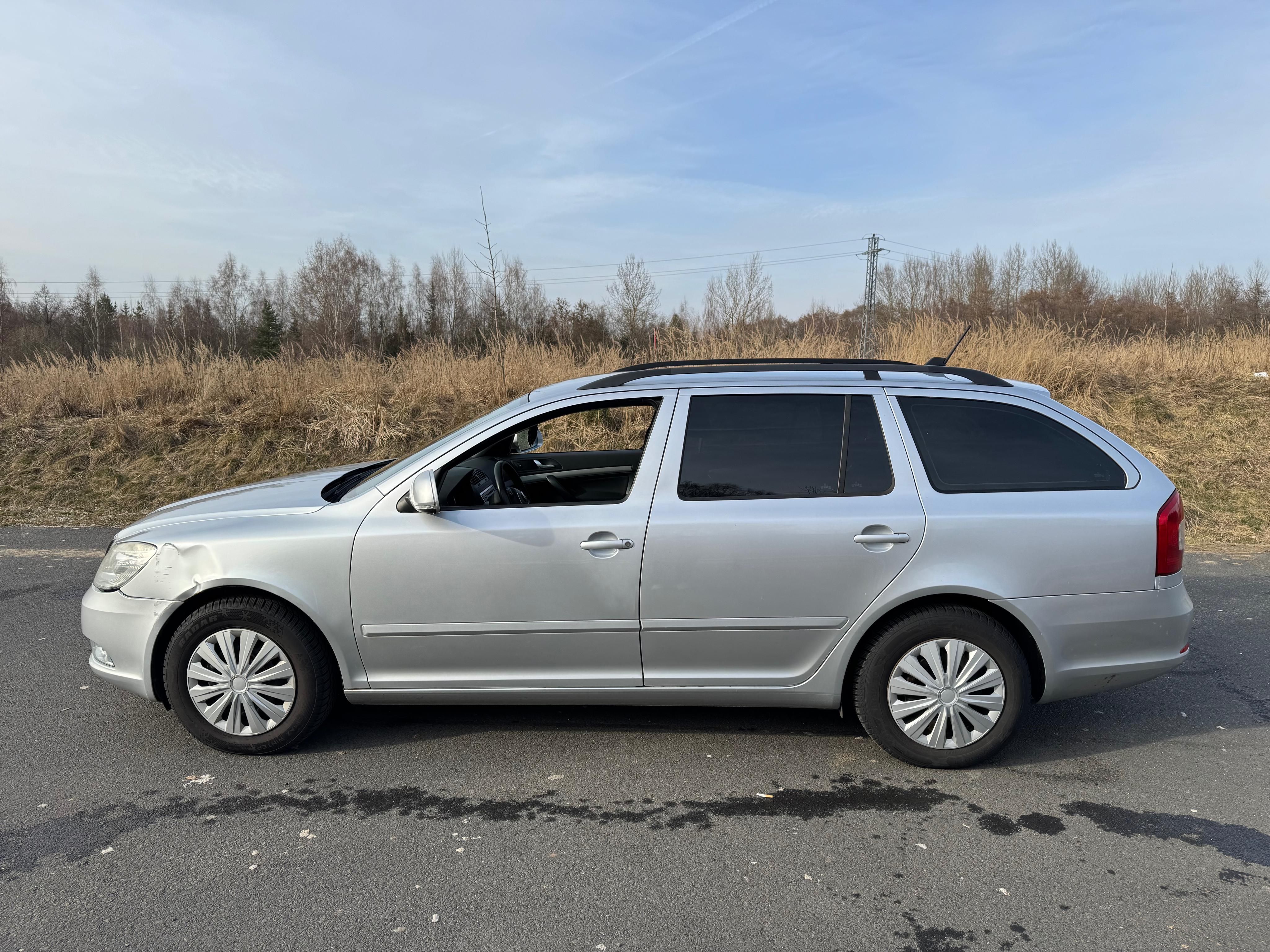 Škoda Octavia, 1.6 TDI 77 KW 2012 - fotka 5
