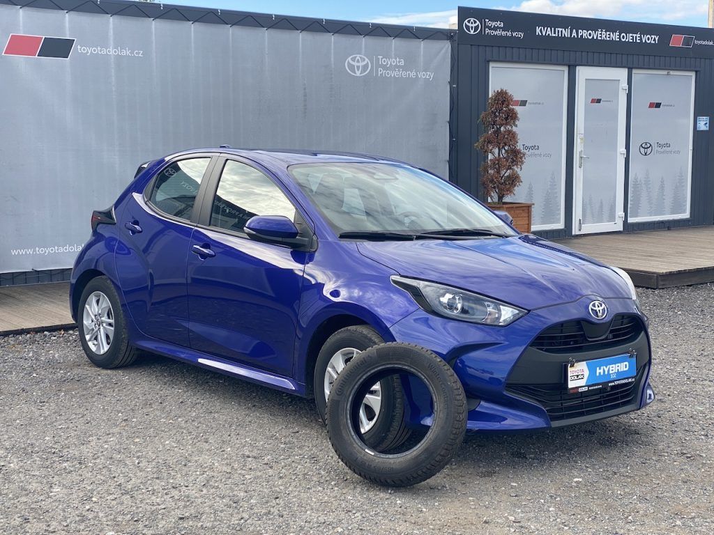 Toyota Yaris, 1.5HEV, ČR, Comfort, DPH