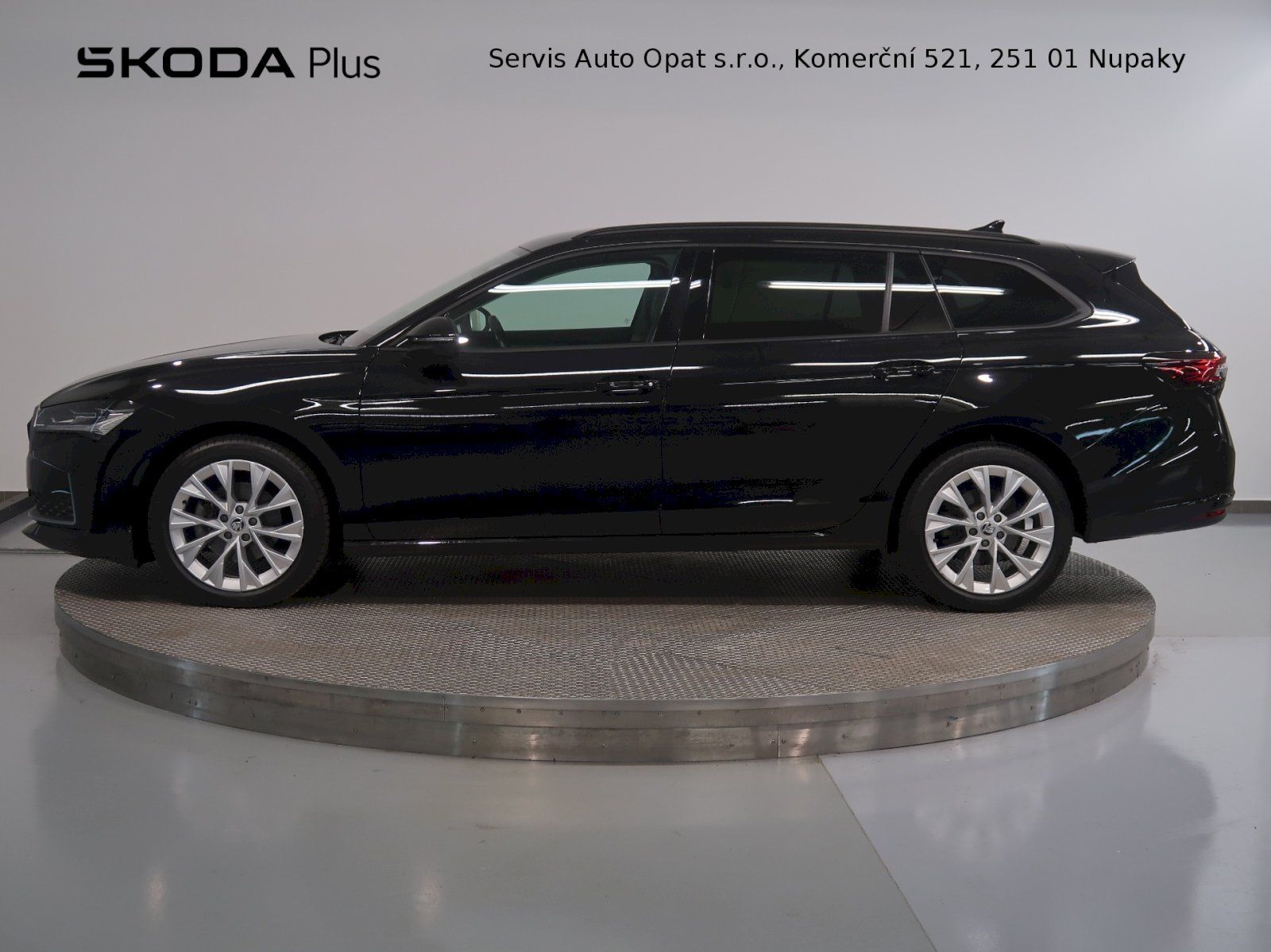 Škoda Superb, SELECTION 2.0TDI 110KW DSG CAN - fotka 3