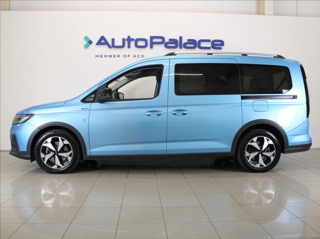 Ford Tourneo Connect, 2,0 Eblue 4x4 7.míst Long ČR - fotka 5
