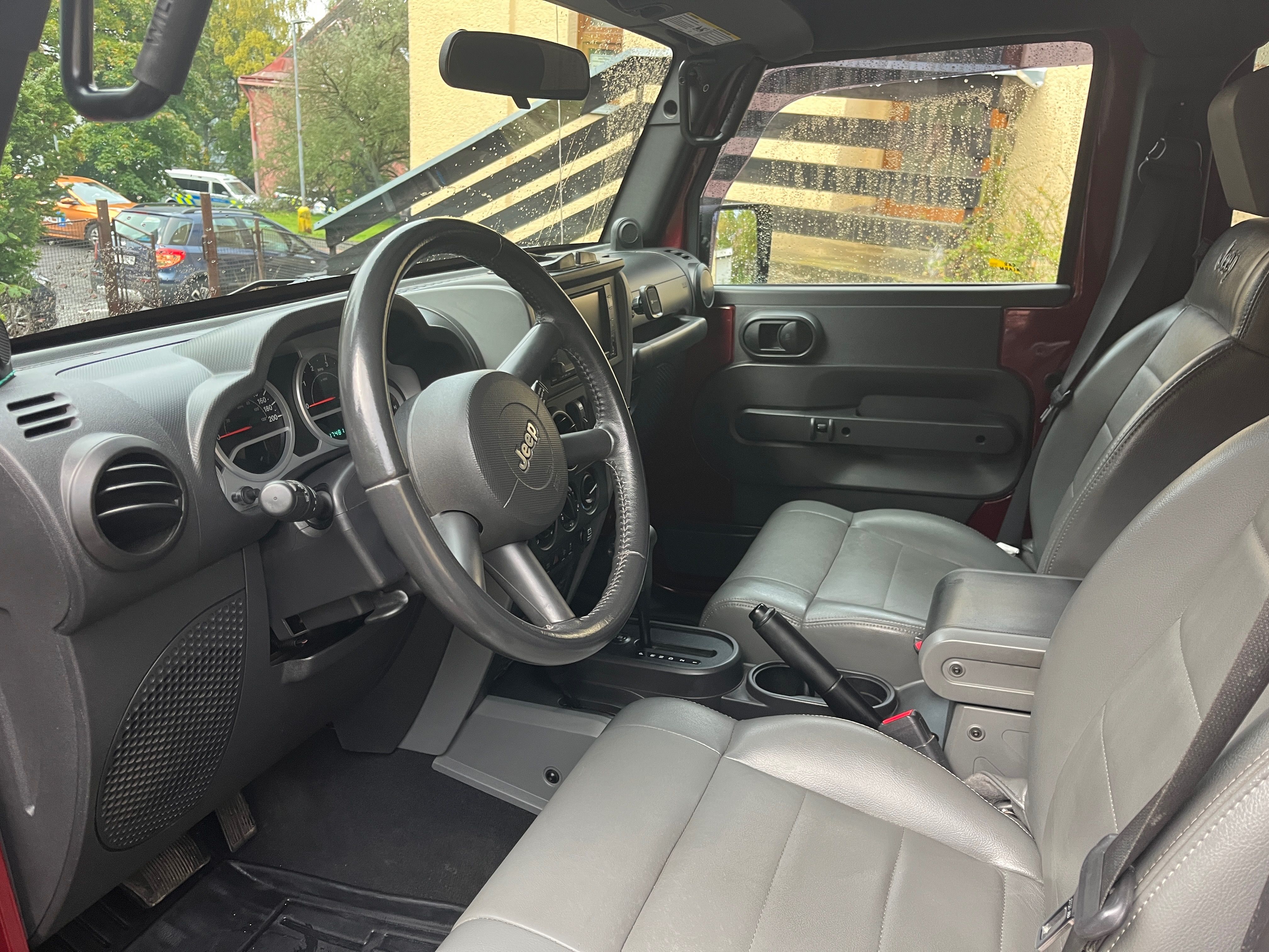 Jeep Wrangler, 2.8 CRD/130kW AT Rubicon ČR - fotka 5