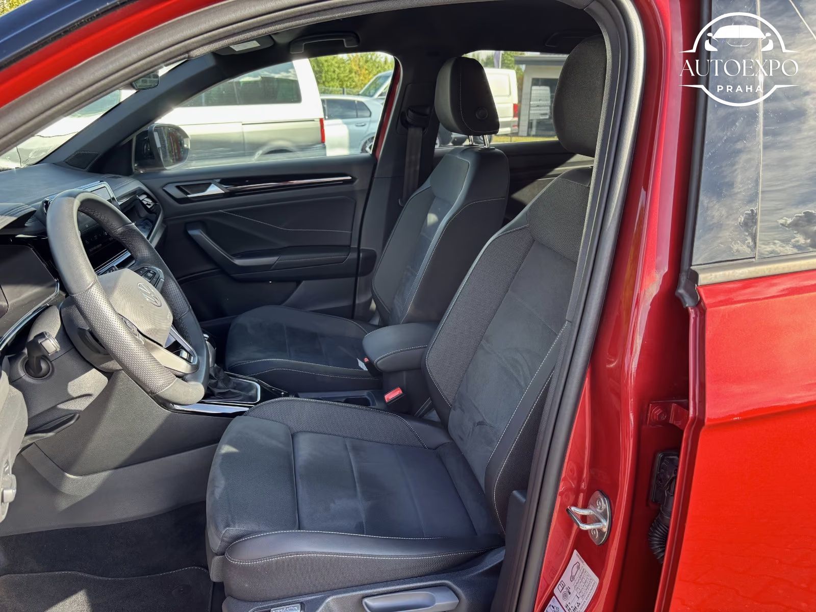Volkswagen T-Roc, R-Line*Matrix*Kamera*Tažné - fotka 6