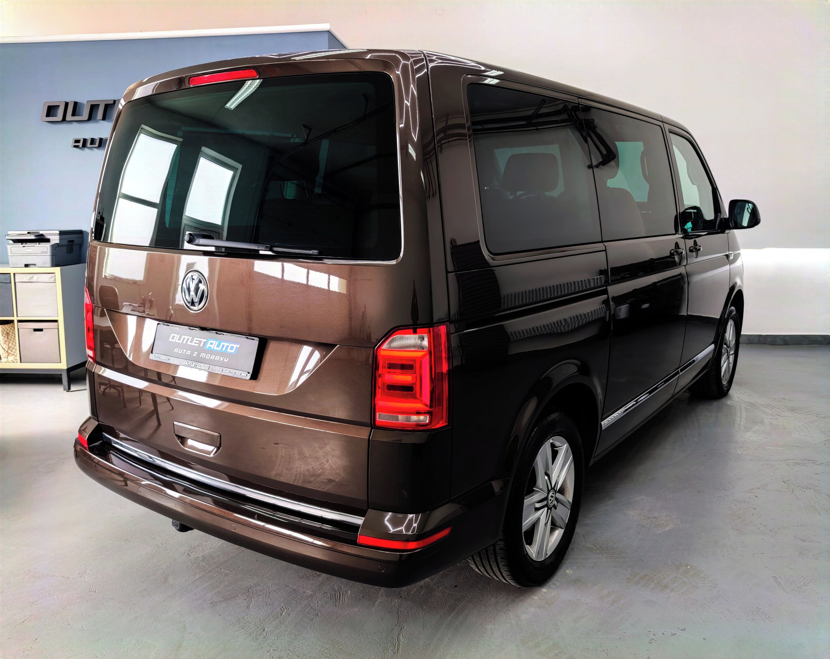 Volkswagen Multivan, 2.0 TDI 110KW,DSG,WEBASTO,TOP - fotka 4