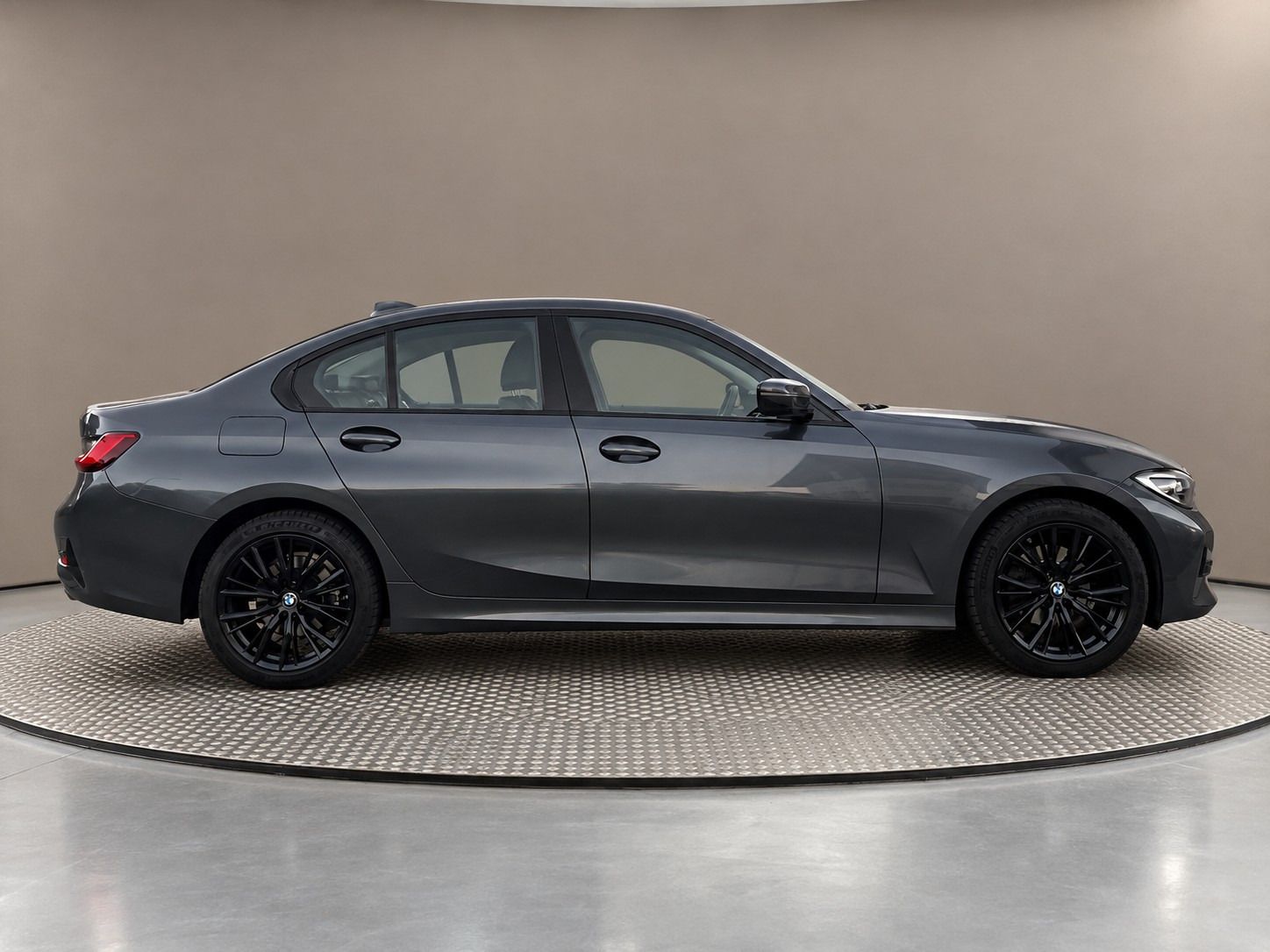 BMW Řada 3, 320d AT 140 kW Sport Line DPH - fotka 4