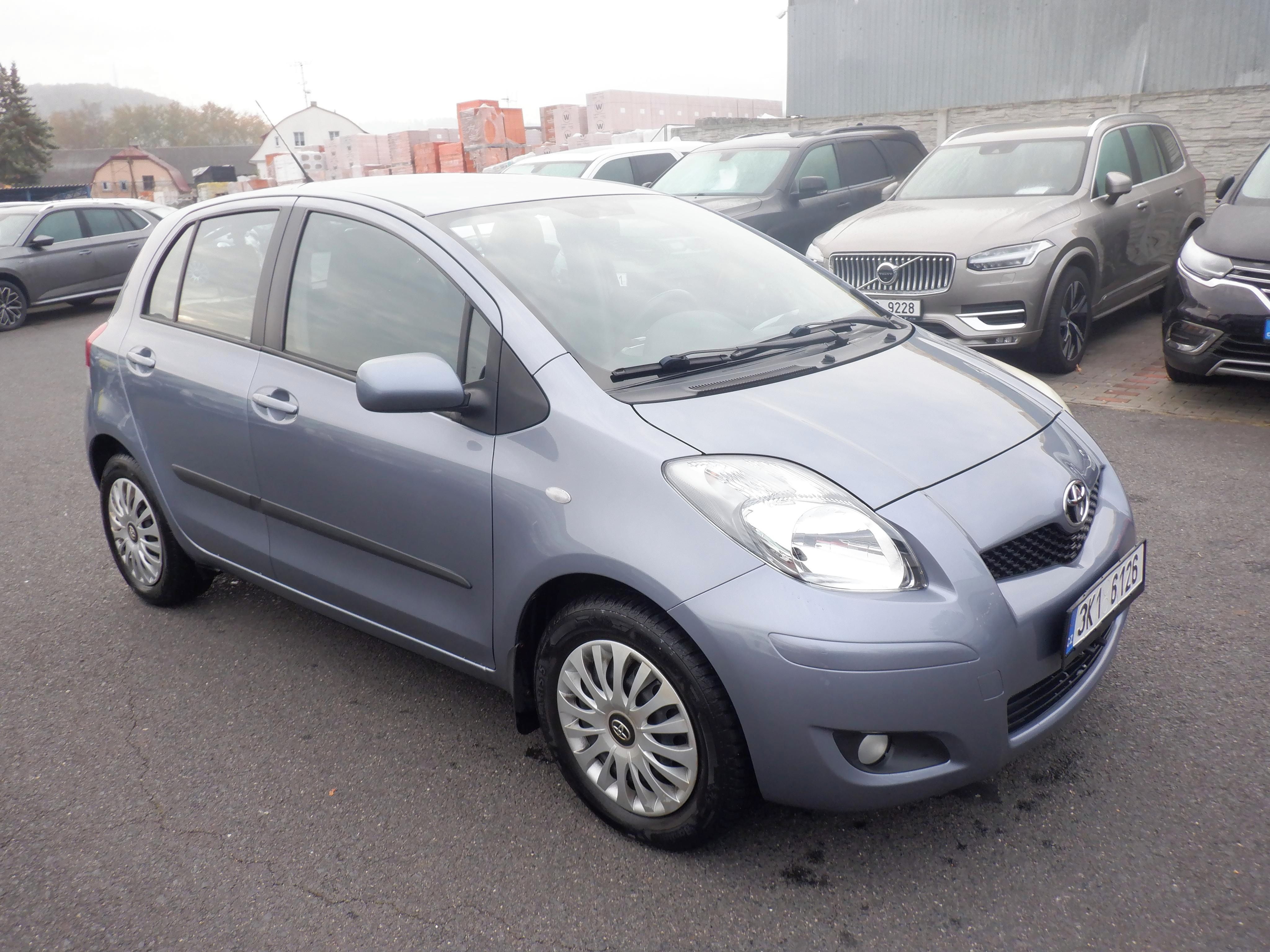 Toyota Yaris, 1.0 VVT-i 51kW - fotka 3