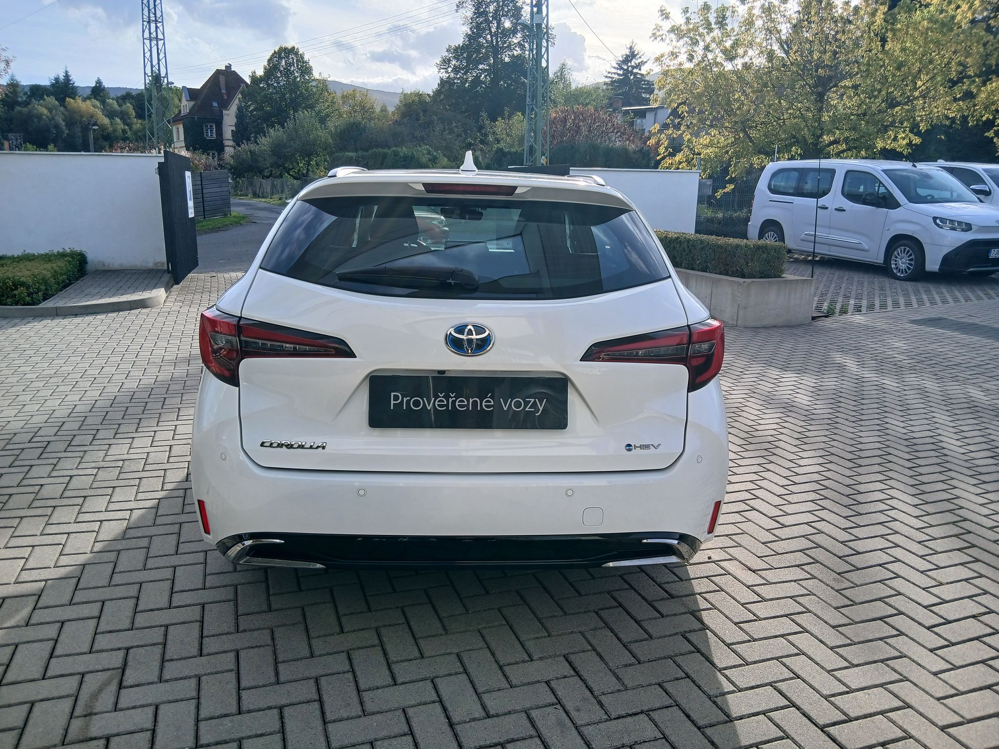 Toyota Corolla, 1.8 Hybrid Comfort Tech TS - fotka 4
