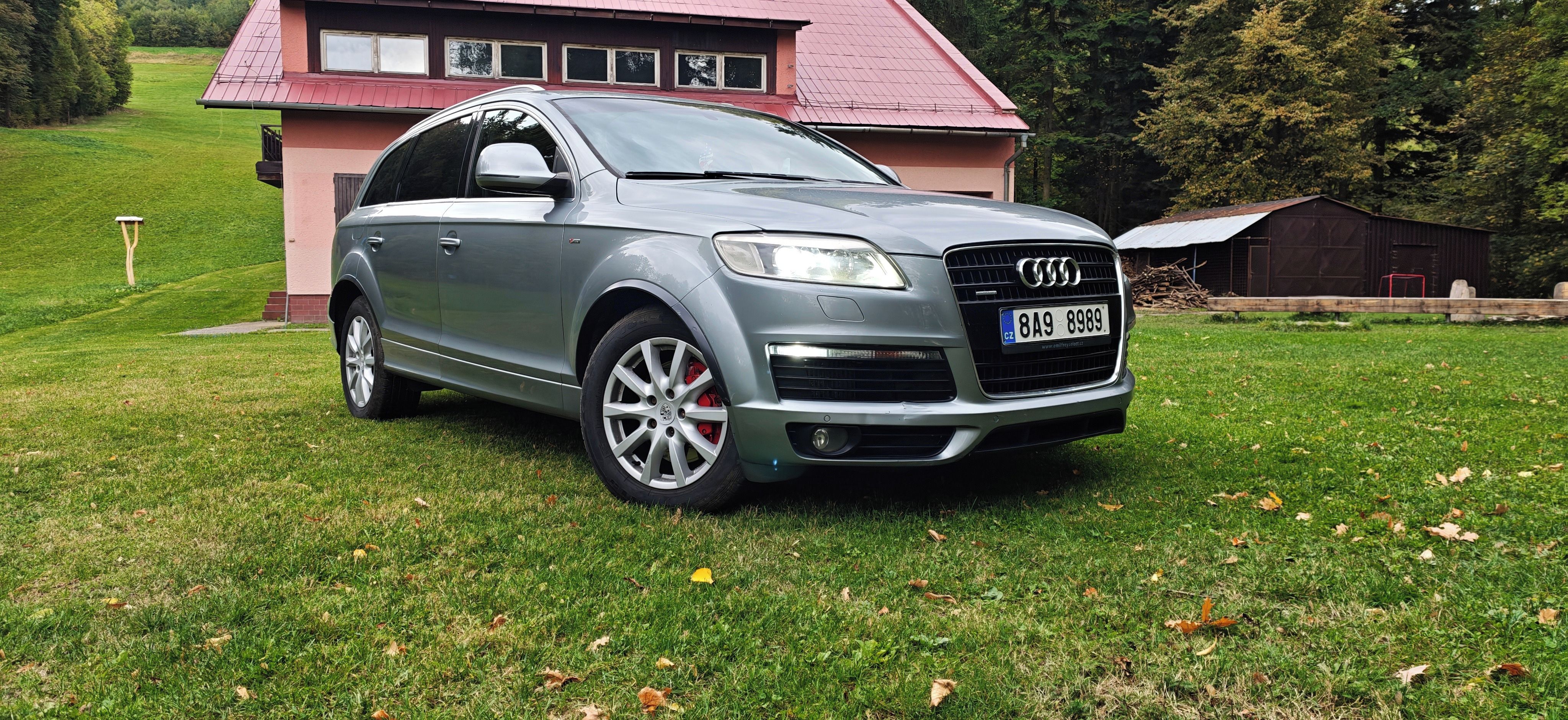 Audi Q7, 4,2 TDi V8 S-Line - fotka 3