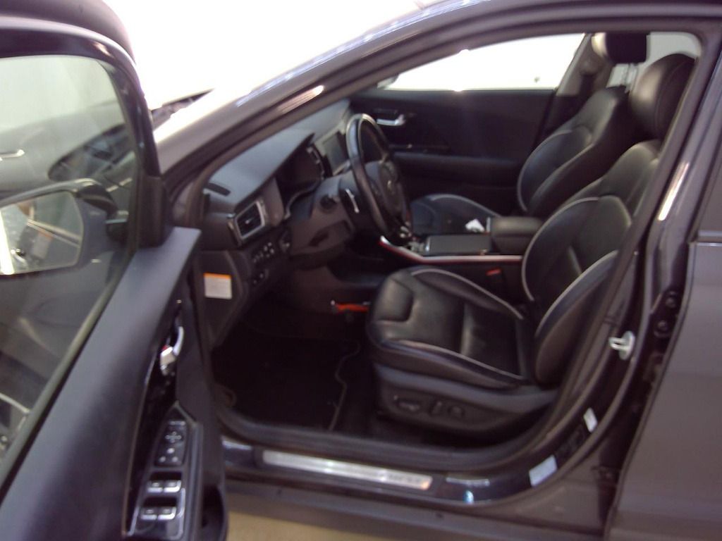 Kia Niro, 150kw  100% Executive Line - fotka 5