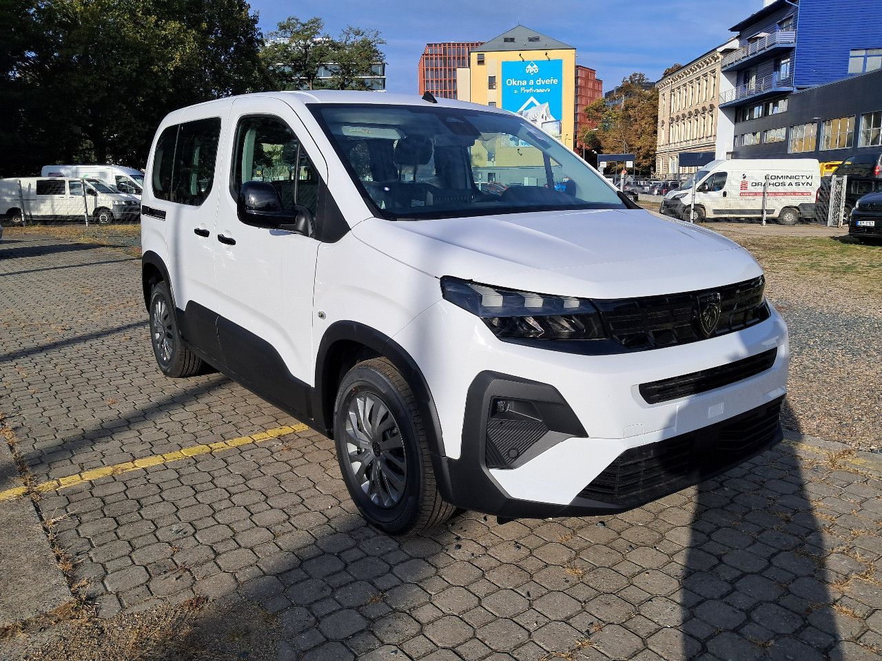 Peugeot Rifter, RIFTER ALLURE BlueHDi 100 S&S - fotka 3